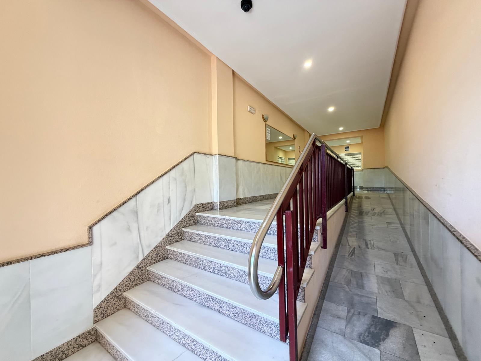 For sale - 2 Bedroom 1 Bathroom Apartment in Torrevieja - Playa Del Cura  - Alicante