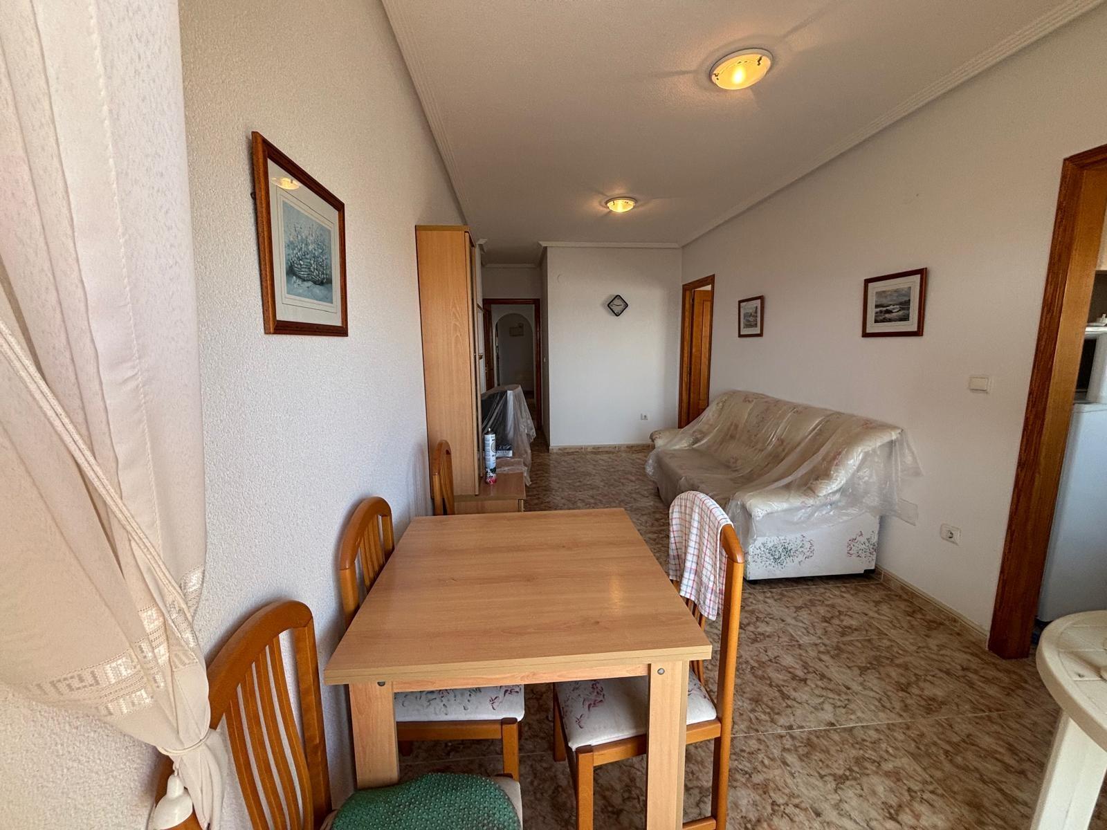 For sale - 3 Bedroom 2 Bathroom Apartment in Torrevieja - Playa Del Cura  - Alicante