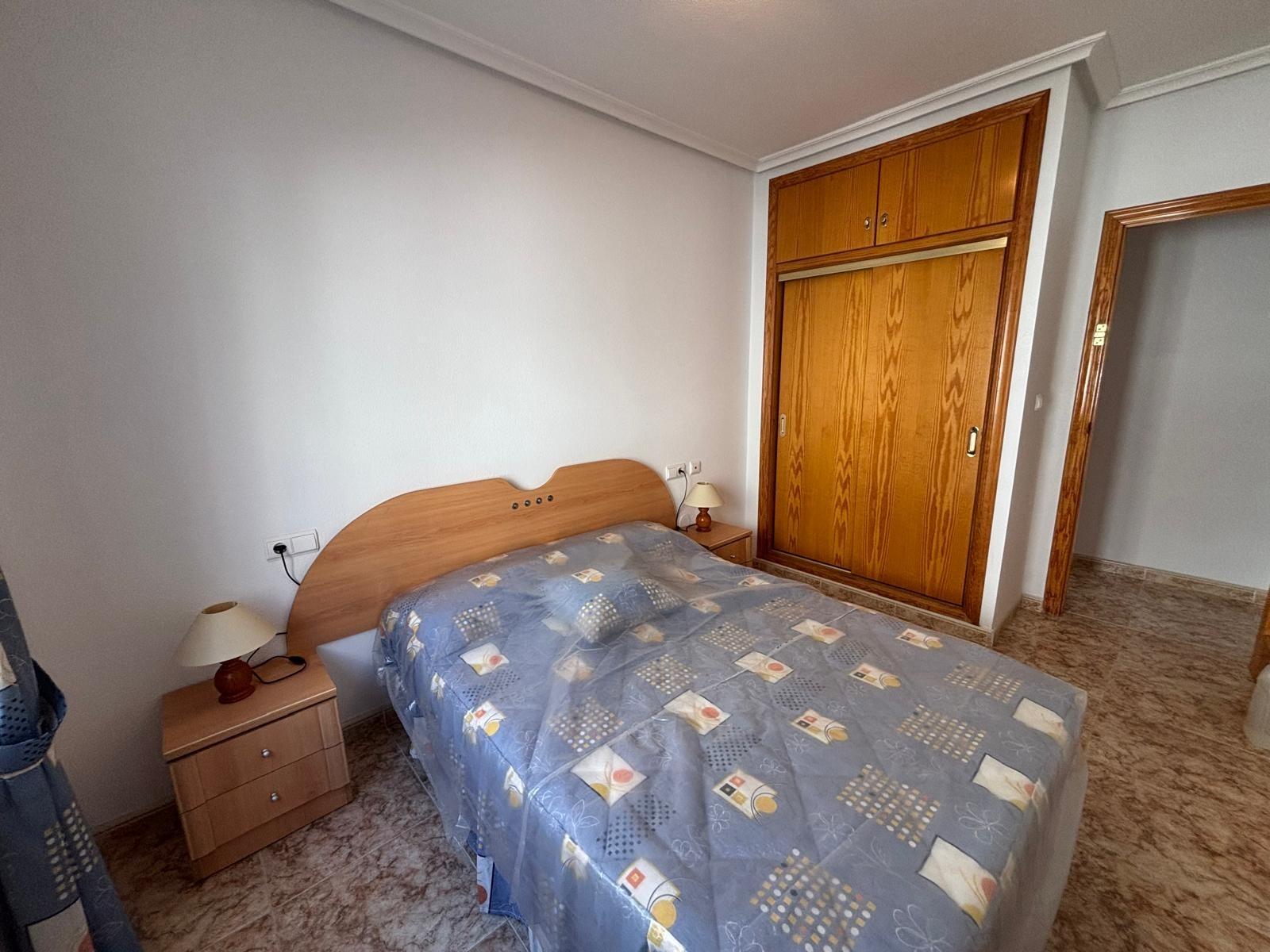 For sale - 3 Bedroom 2 Bathroom Apartment in Torrevieja - Playa Del Cura  - Alicante