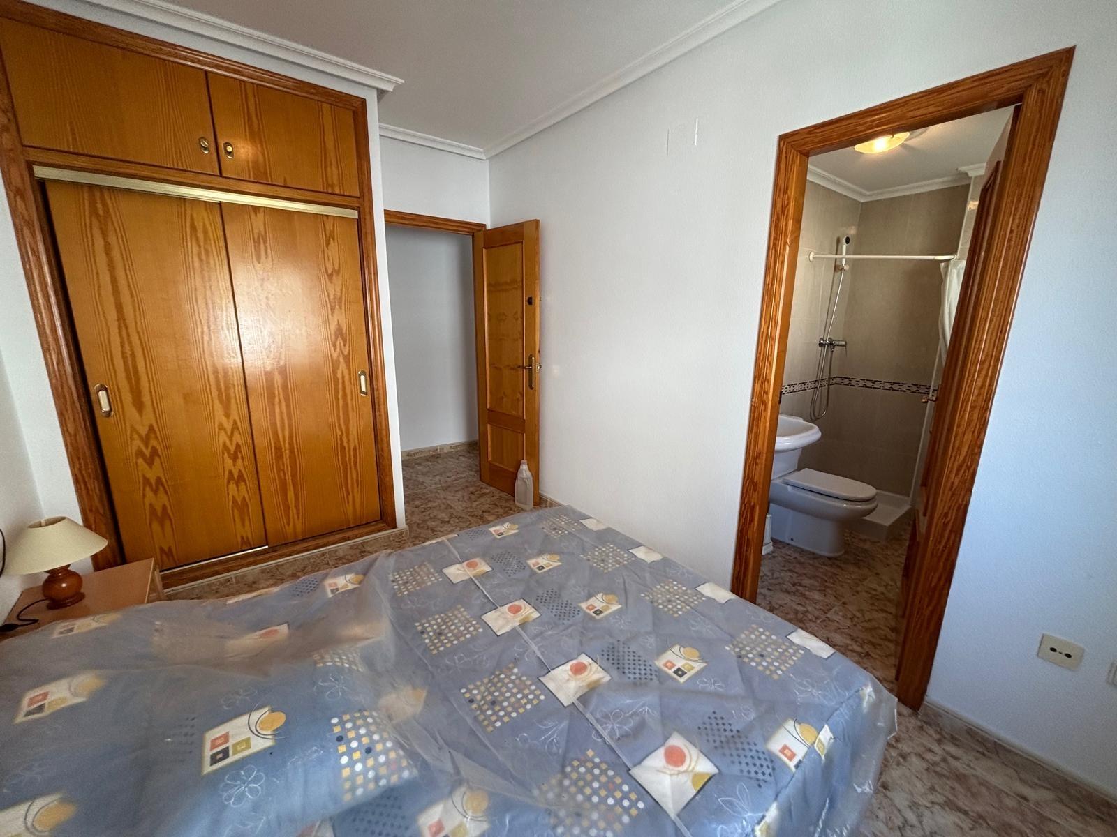 For sale - 3 Bedroom 2 Bathroom Apartment in Torrevieja - Playa Del Cura  - Alicante