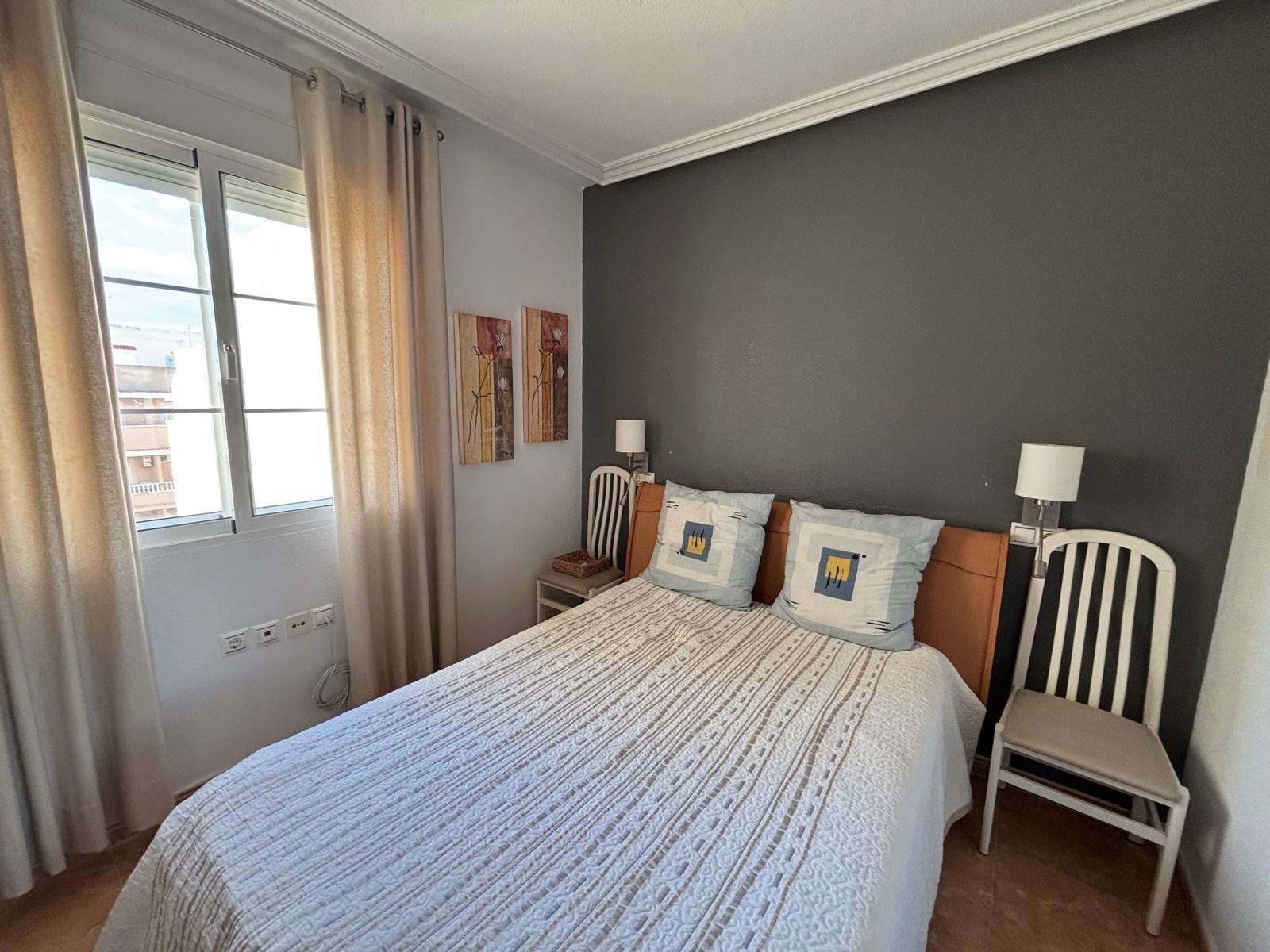 For sale - 3 Bedroom 2 Bathroom Apartment in Torrevieja - Torrevieja  - Alicante