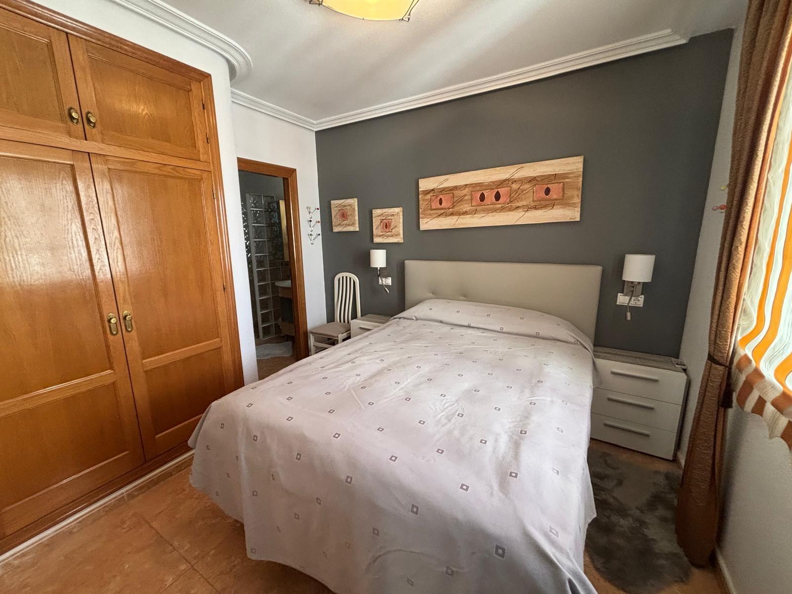 For sale - 3 Bedroom 2 Bathroom Apartment in Torrevieja - Torrevieja  - Alicante