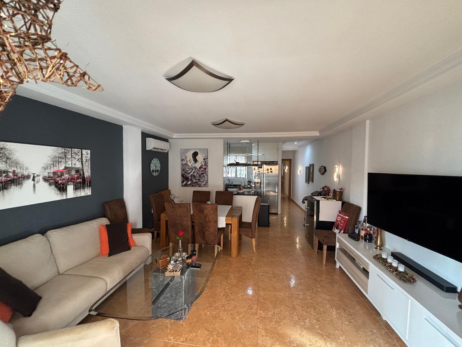 For sale - 3 Bedroom 2 Bathroom Apartment in Torrevieja - Torrevieja  - Alicante