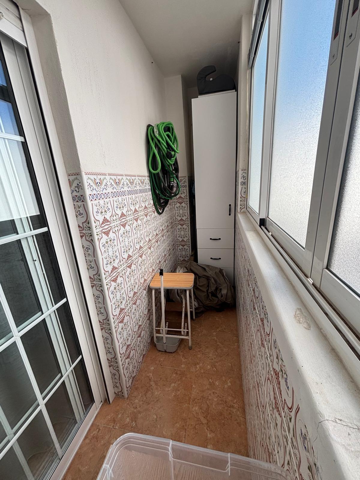 For sale - 3 Bedroom 2 Bathroom Apartment in Torrevieja - Torrevieja  - Alicante