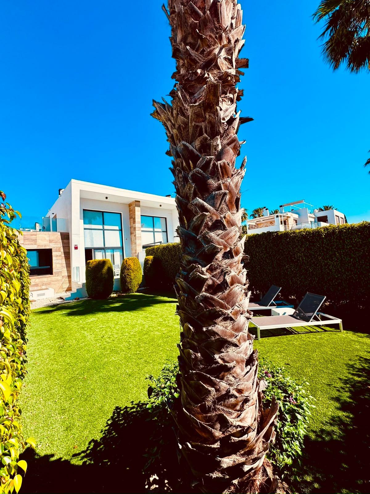 For sale - 3 Bedroom 2 Bathroom Town House in Orihuela Costa - Villamartin  - Alicante