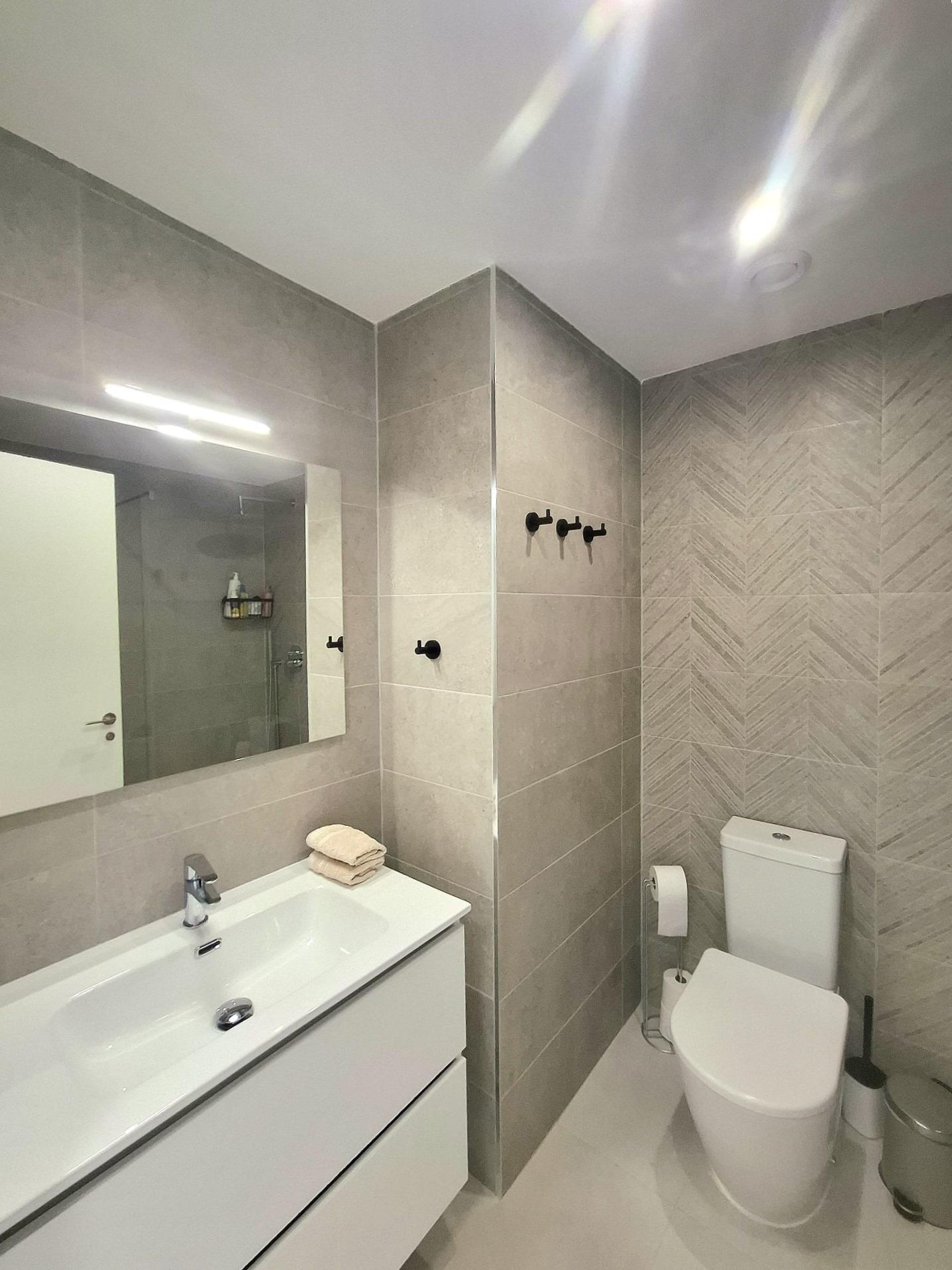 For sale - 3 Bedroom 2 Bathroom Apartment in Orihuela Costa - Villamartin  - Alicante