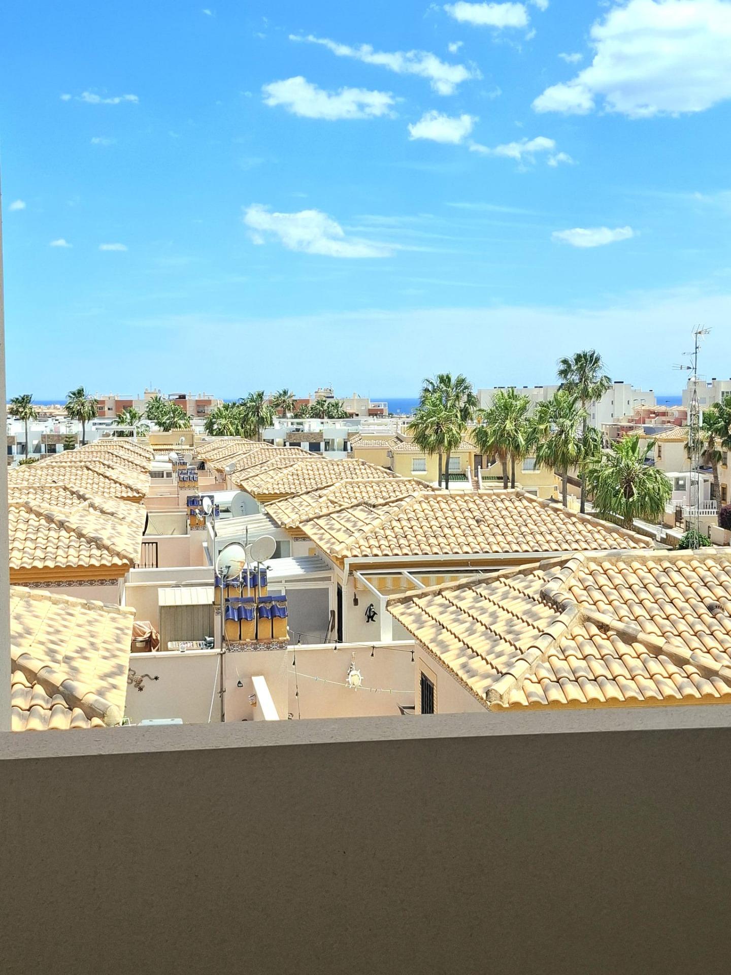 For sale - 3 Bedroom 2 Bathroom Apartment in Orihuela Costa - Villamartin  - Alicante