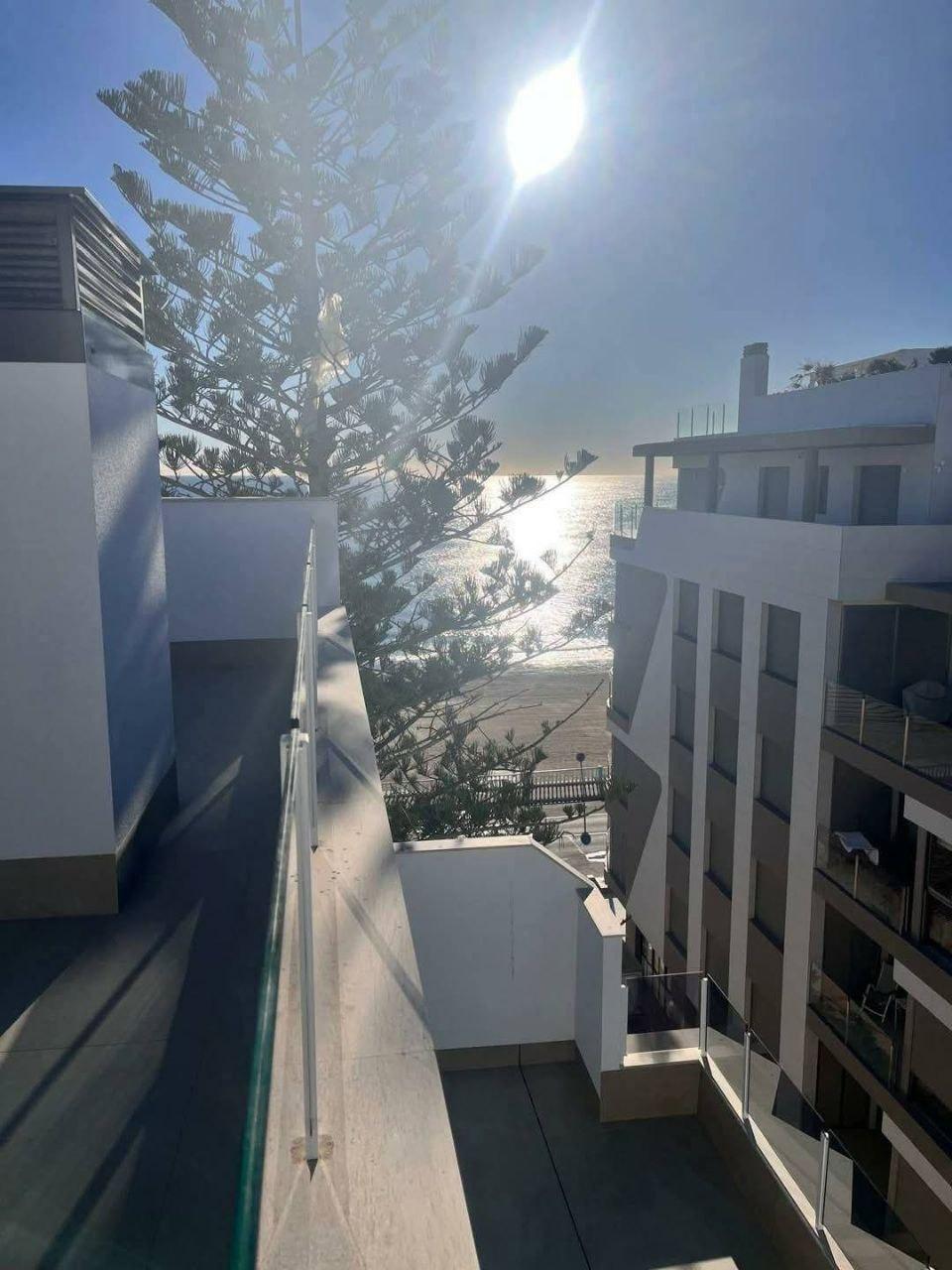 For sale - 2 Bedroom 2 Bathroom Apartment in Torrevieja - Playa De Los Locos  - Alicante
