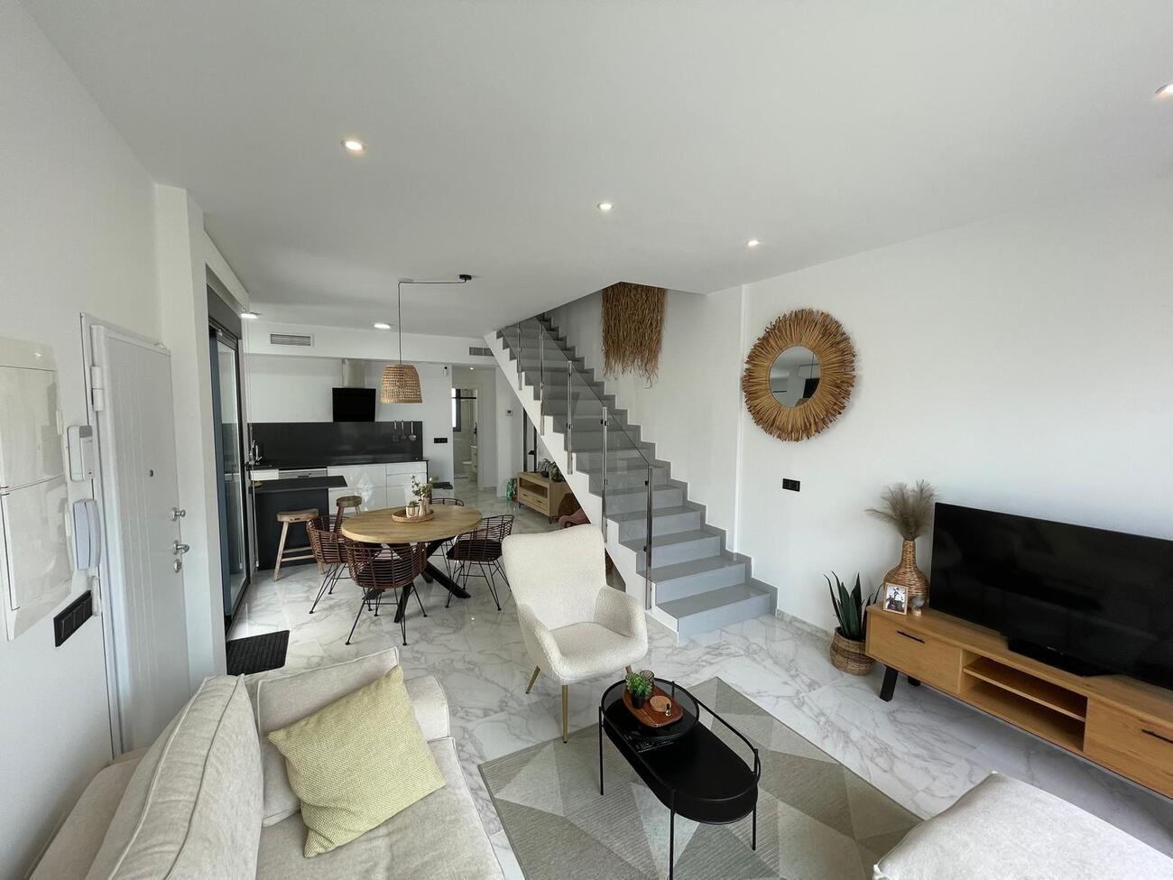 For sale - 3 Bedroom 3 Bathroom Villa in Benijofar -  - Alicante