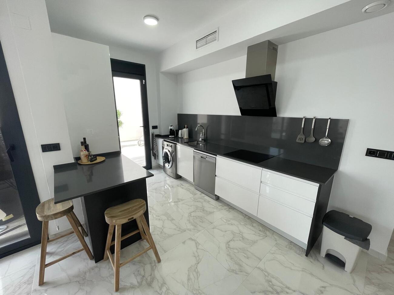 For sale - 3 Bedroom 3 Bathroom Villa in Benijofar -  - Alicante