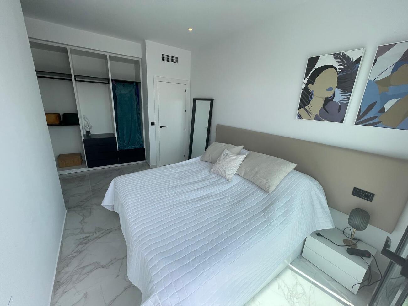 For sale - 3 Bedroom 3 Bathroom Villa in Benijofar -  - Alicante