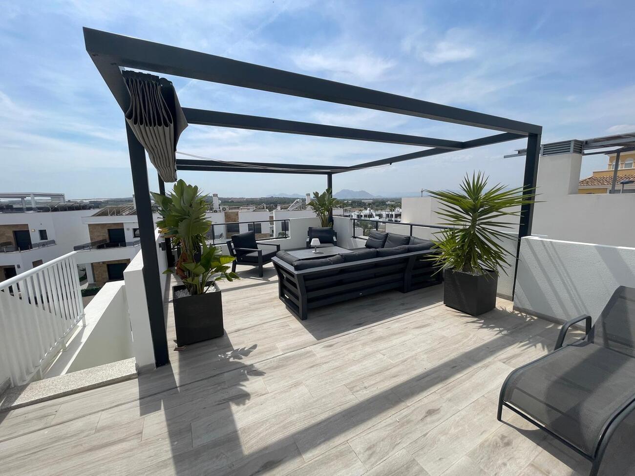 For sale - 3 Bedroom 3 Bathroom Villa in Benijofar -  - Alicante
