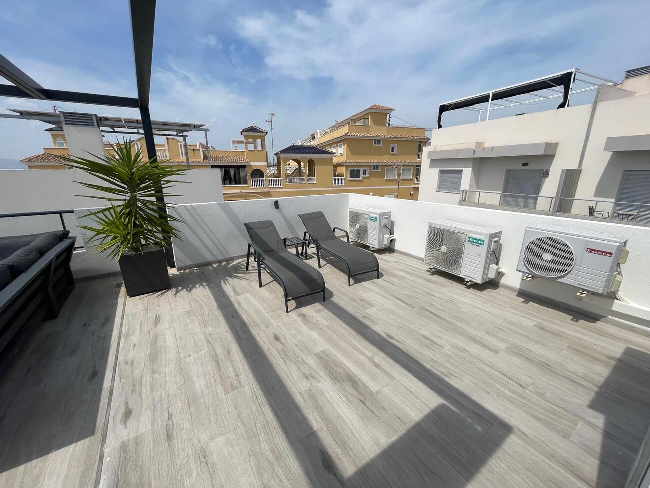 For sale - 3 Bedroom 3 Bathroom Villa in Benijofar -  - Alicante
