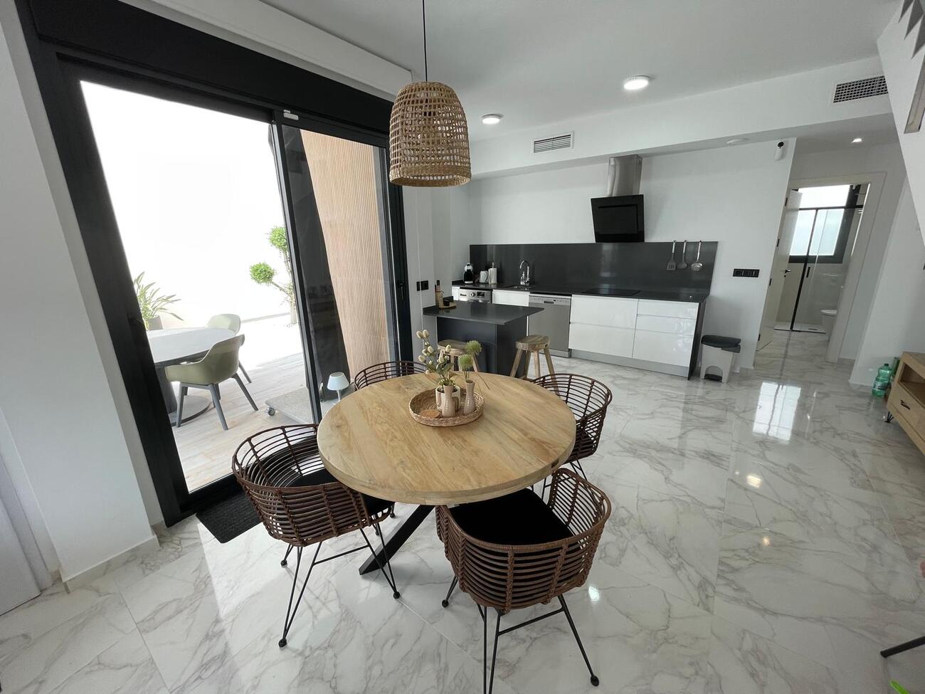 For sale - 3 Bedroom 3 Bathroom Villa in Benijofar -  - Alicante