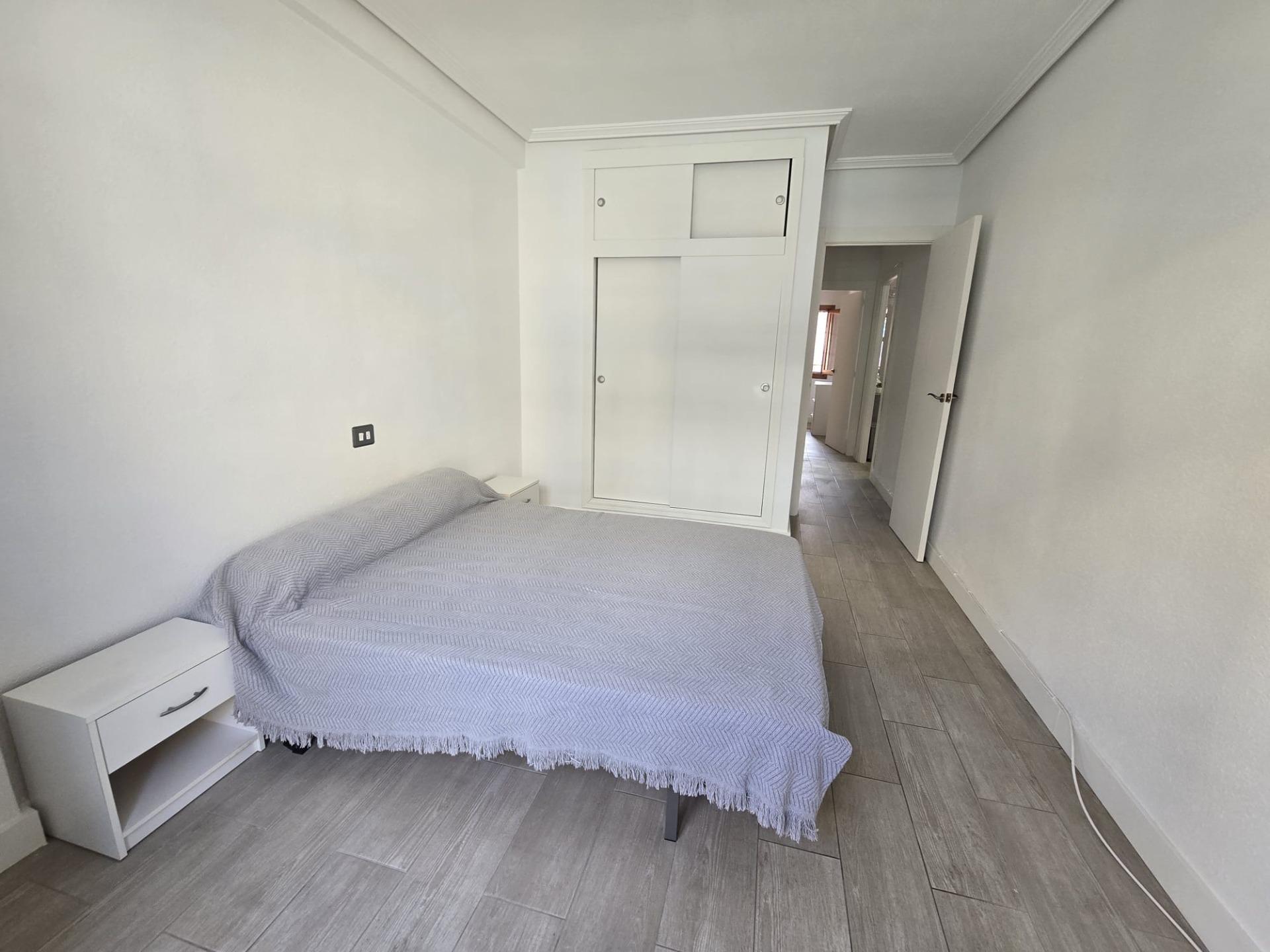 For sale - 2 Bedroom 1 Bathroom Apartment in Torrevieja - Torrevieja  - Alicante