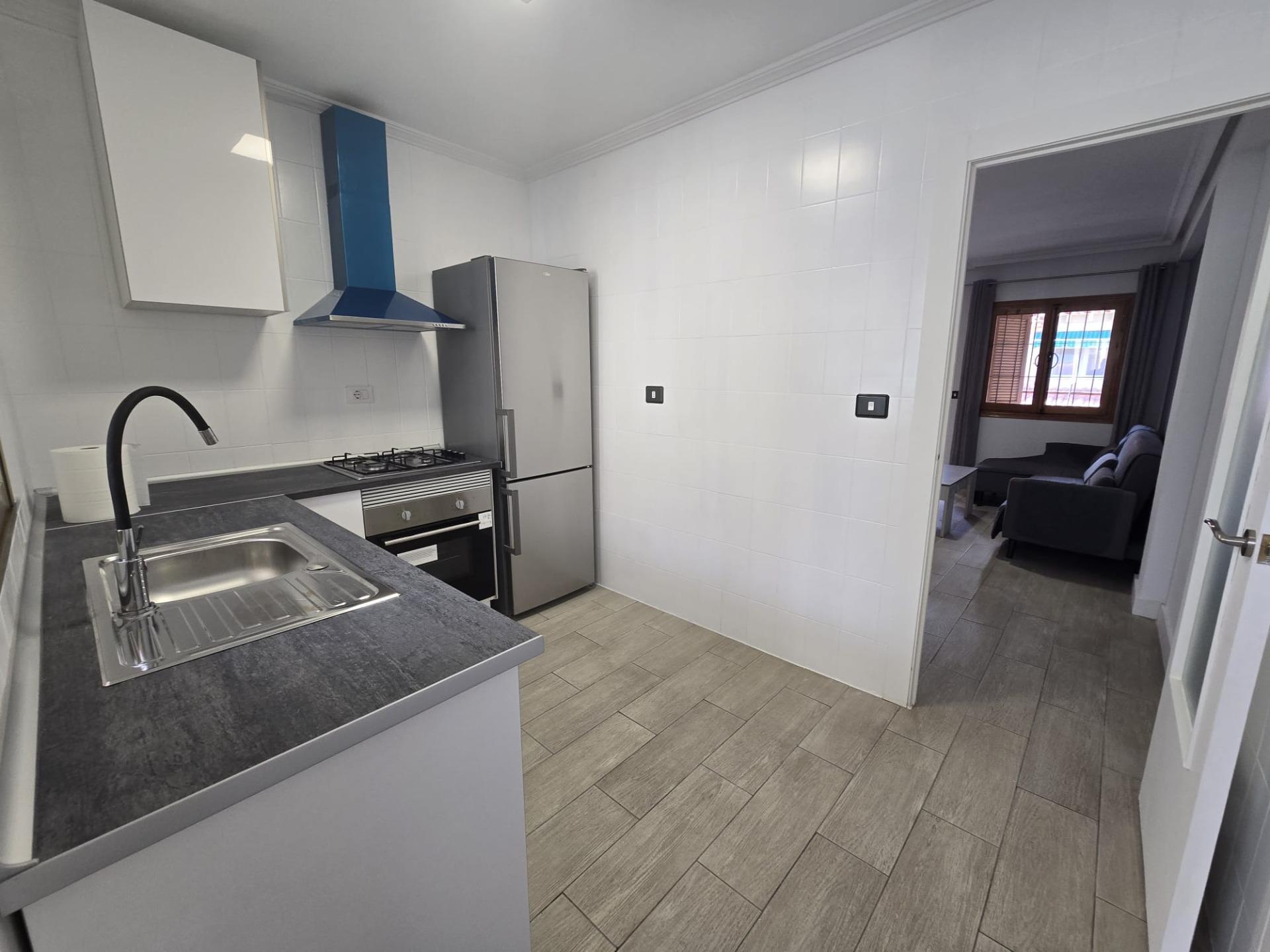For sale - 2 Bedroom 1 Bathroom Apartment in Torrevieja - Torrevieja  - Alicante