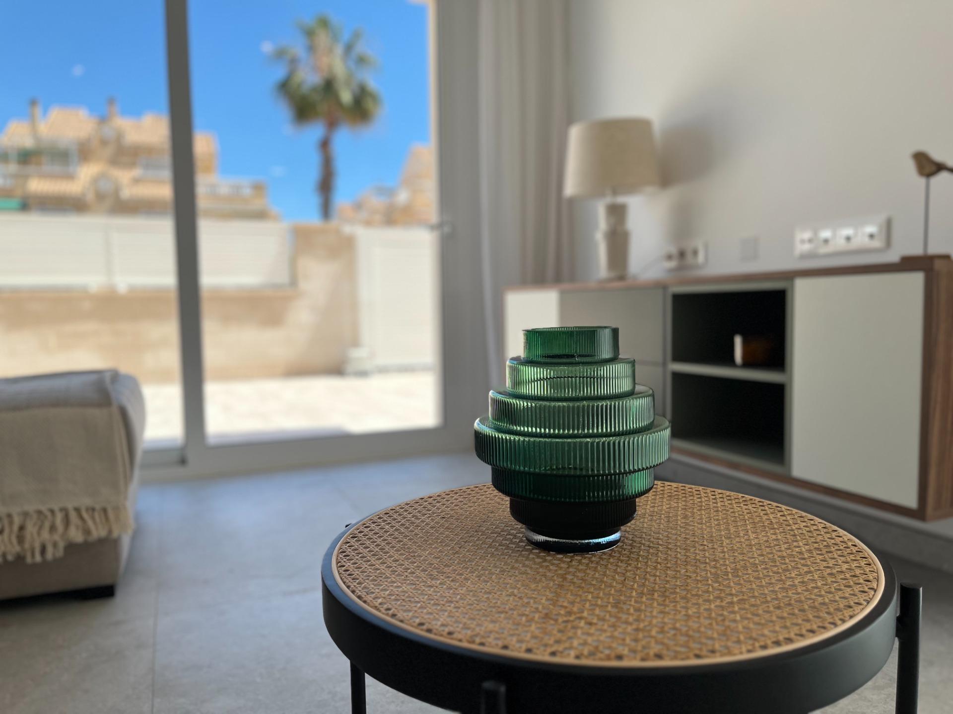 For sale - 3 Bedroom 2 Bathroom Apartment in Torrevieja - aguas nuevas  - Alicante