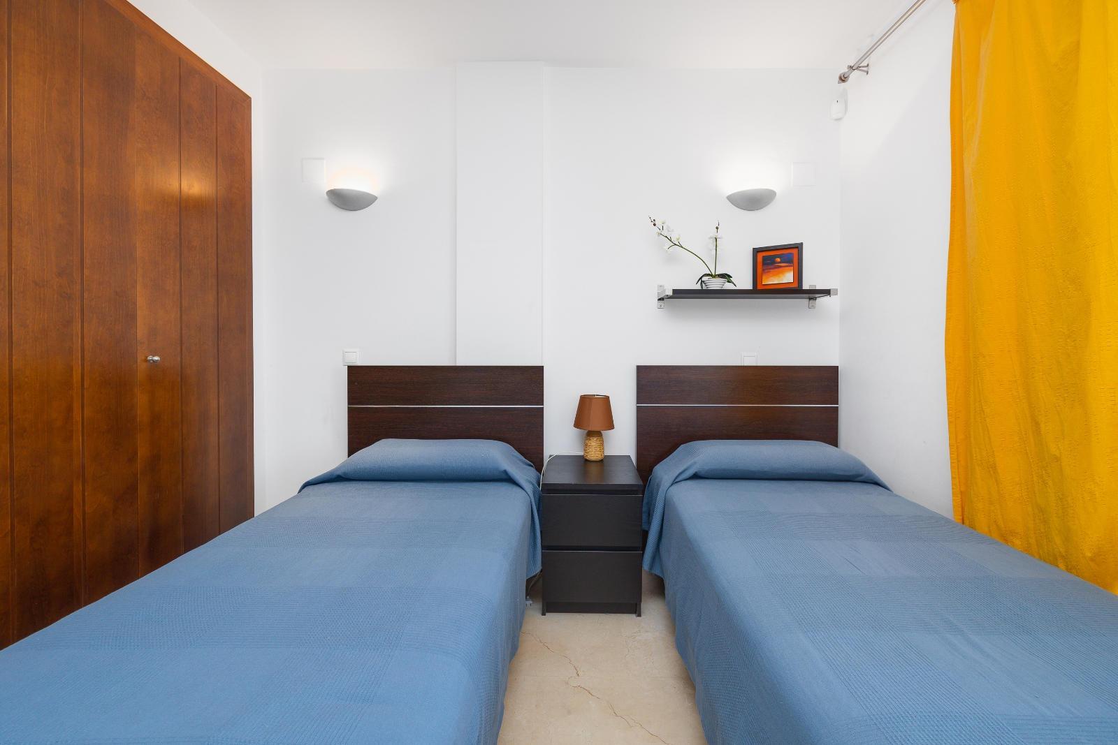 For sale - 2 Bedroom 1 Bathroom Apartment in Torrevieja - Punta Prima  - Alicante
