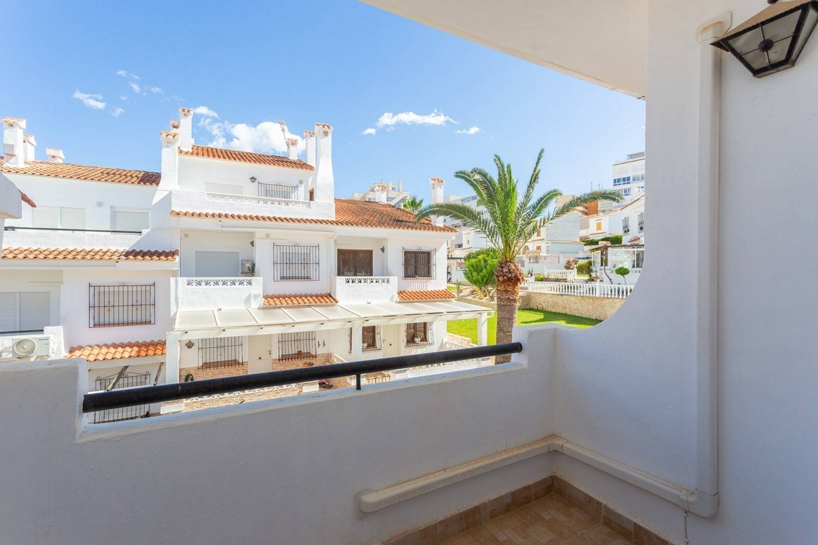 For sale - 3 Bedroom 2 Bathroom Townhouse in La Mata - La Mata  - Alicante