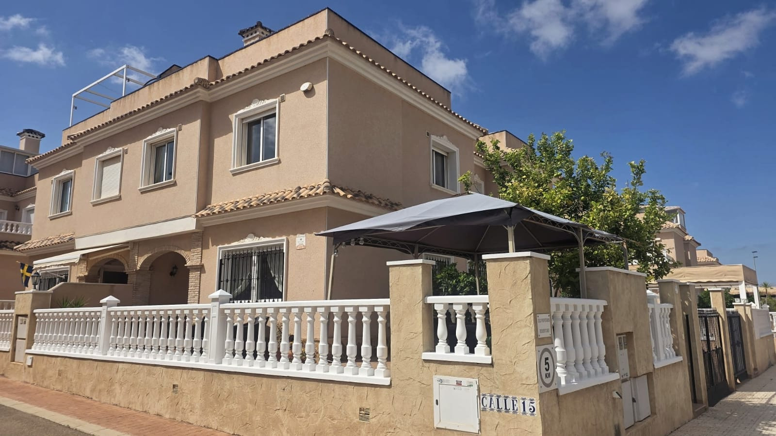 For sale - 3 Bedroom 2 Bathroom Villa in Orihuela Costa - Costa Blanca  - Alicante