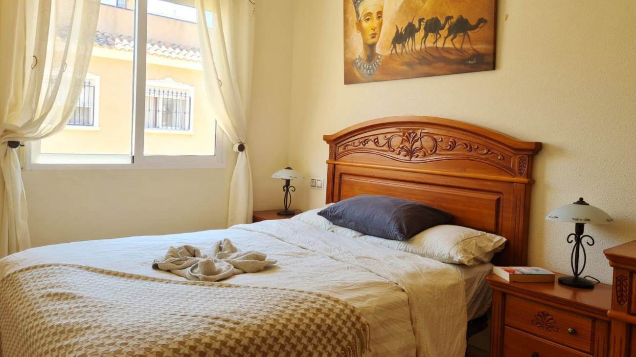 For sale - 3 Bedroom 2 Bathroom Villa in Villamartin - Costa Blanca  - Alicante