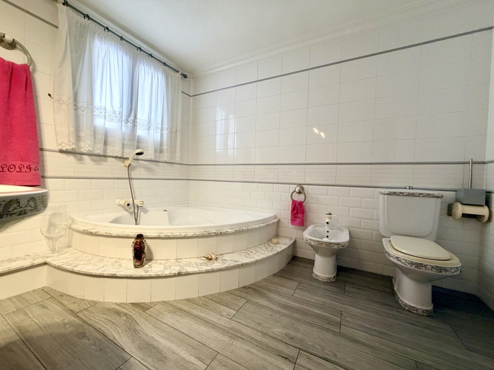 For sale - 4 Bedroom 2 Bathroom Town House in Formentera del Segura - Costa Blanca  - Alicante