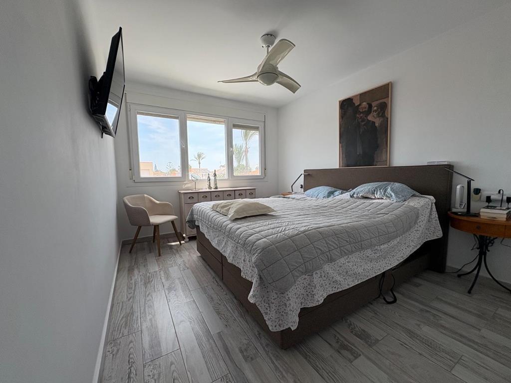 For sale - 2 Bedroom 1 Bathroom Villa in Torrevieja - Torreta Florida  - Alicante