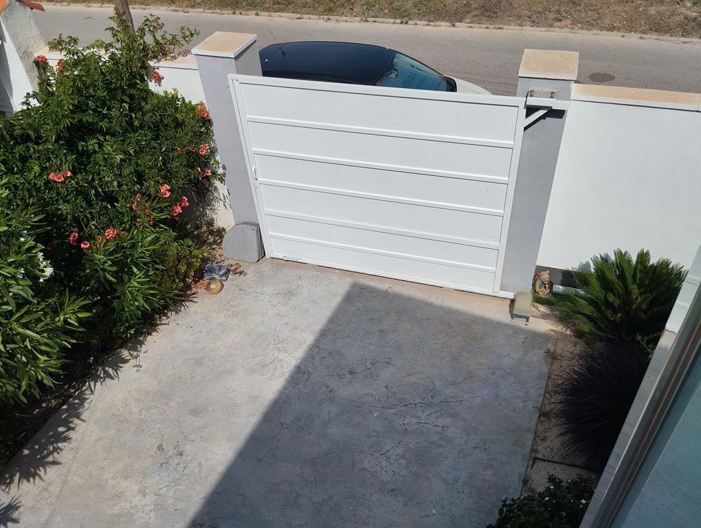 For sale - 2 Bedroom 1 Bathroom Villa in Torrevieja - Torreta Florida  - Alicante