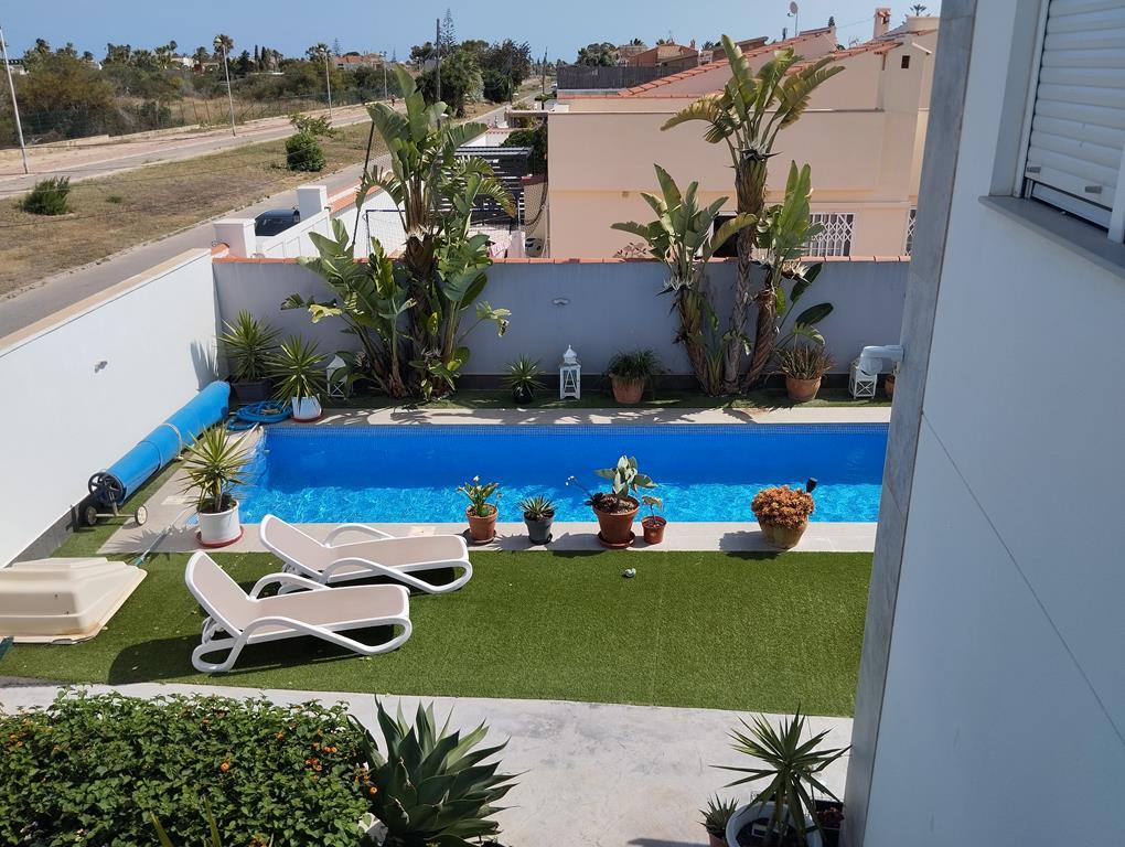 For sale - 2 Bedroom 1 Bathroom Villa in Torrevieja - Torreta Florida  - Alicante