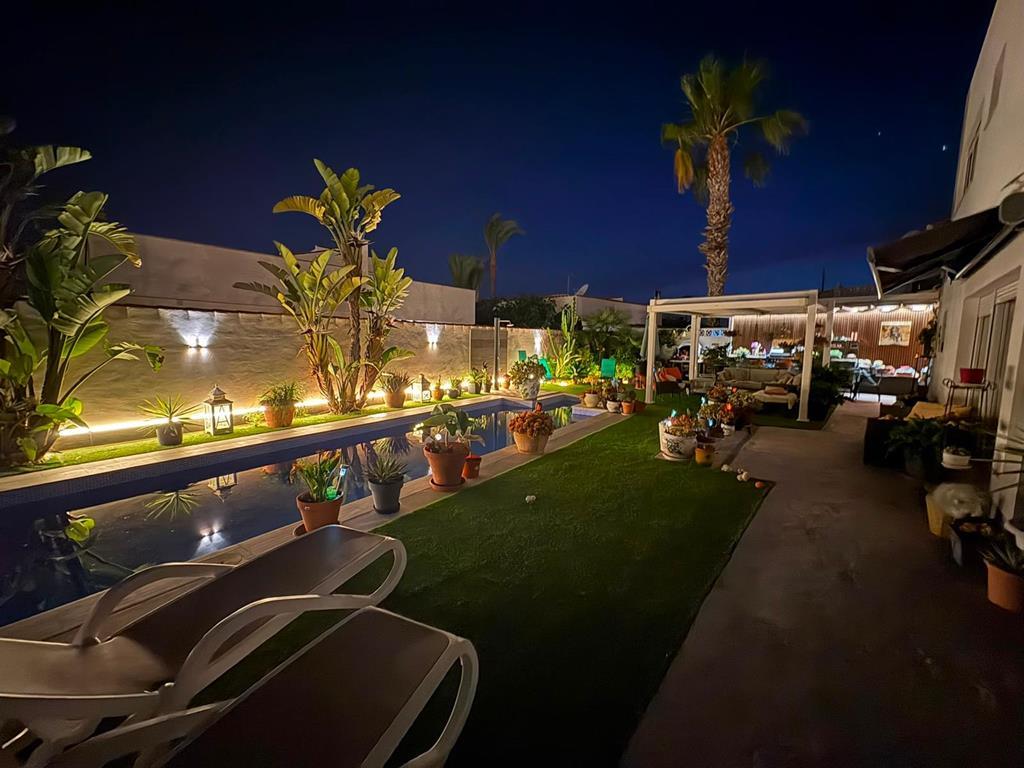 For sale - 2 Bedroom 1 Bathroom Villa in Torrevieja - Torreta Florida  - Alicante
