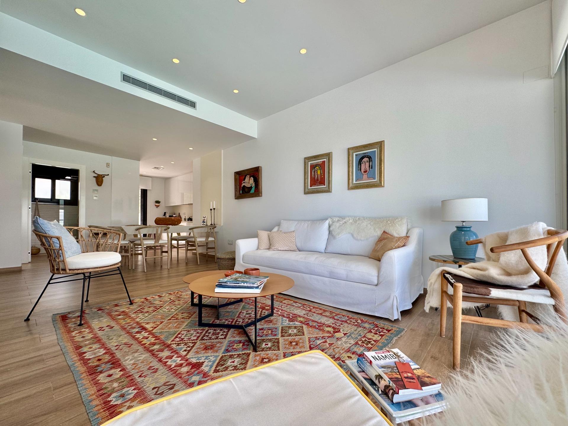 For sale - 4 Bedroom 3 Bathroom Villa in San Miguel de Salinas - Bellavista  - Alicante