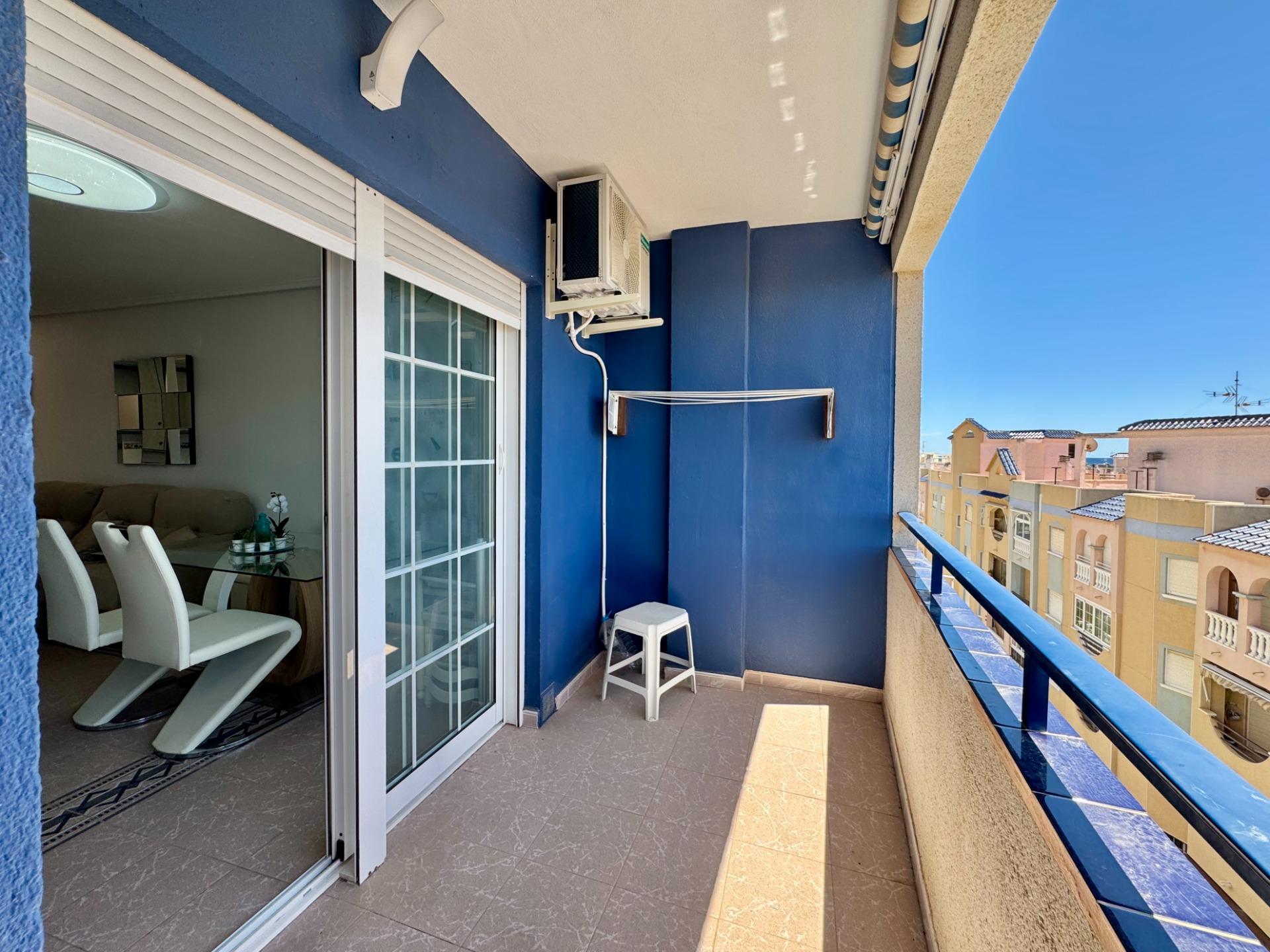 For sale - 2 Bedroom 1 Bathroom Apartment in La Mata - Gaspar Perrelló  - Alicante