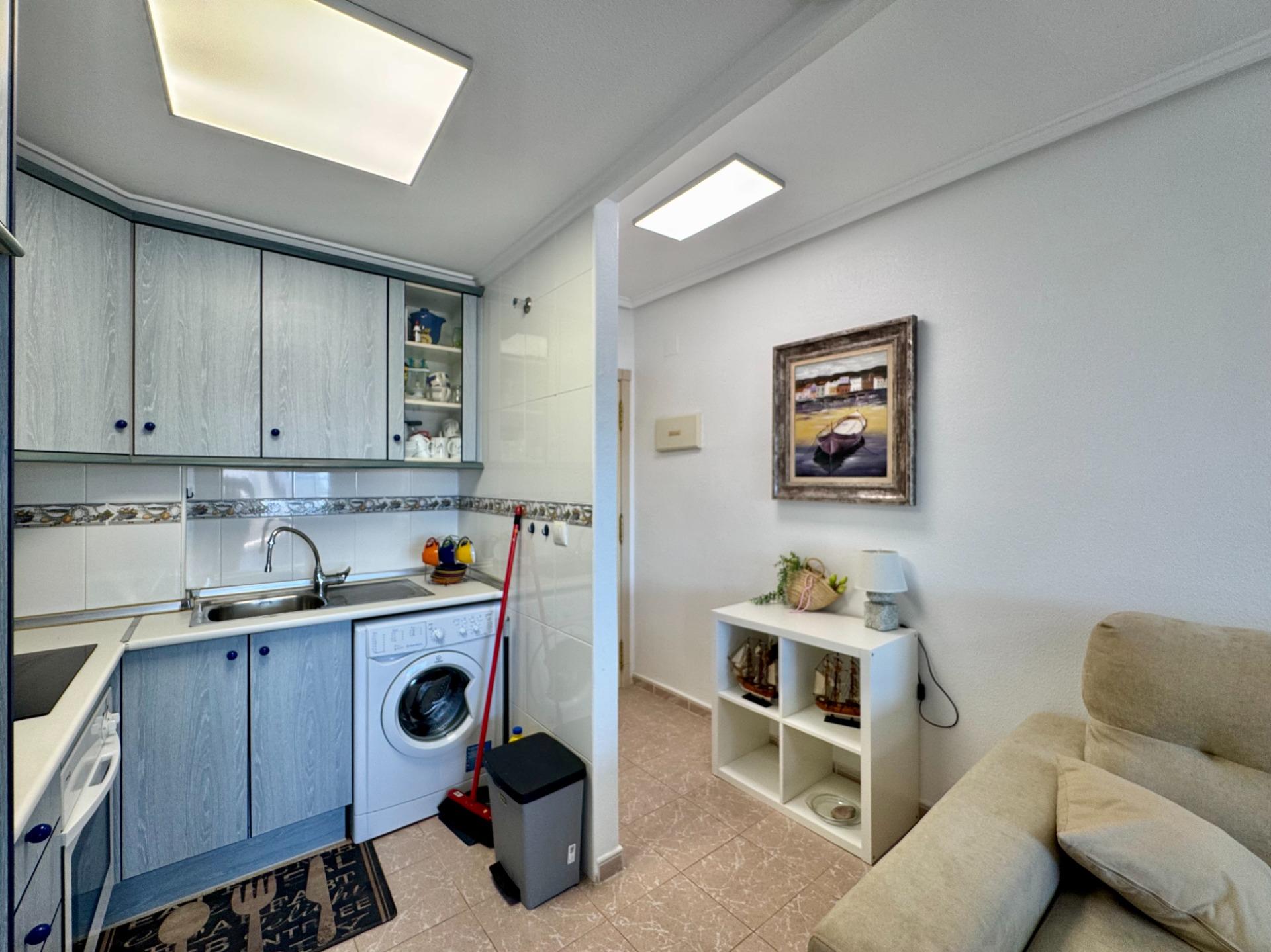 For sale - 2 Bedroom 1 Bathroom Apartment in La Mata - Gaspar Perrelló  - Alicante