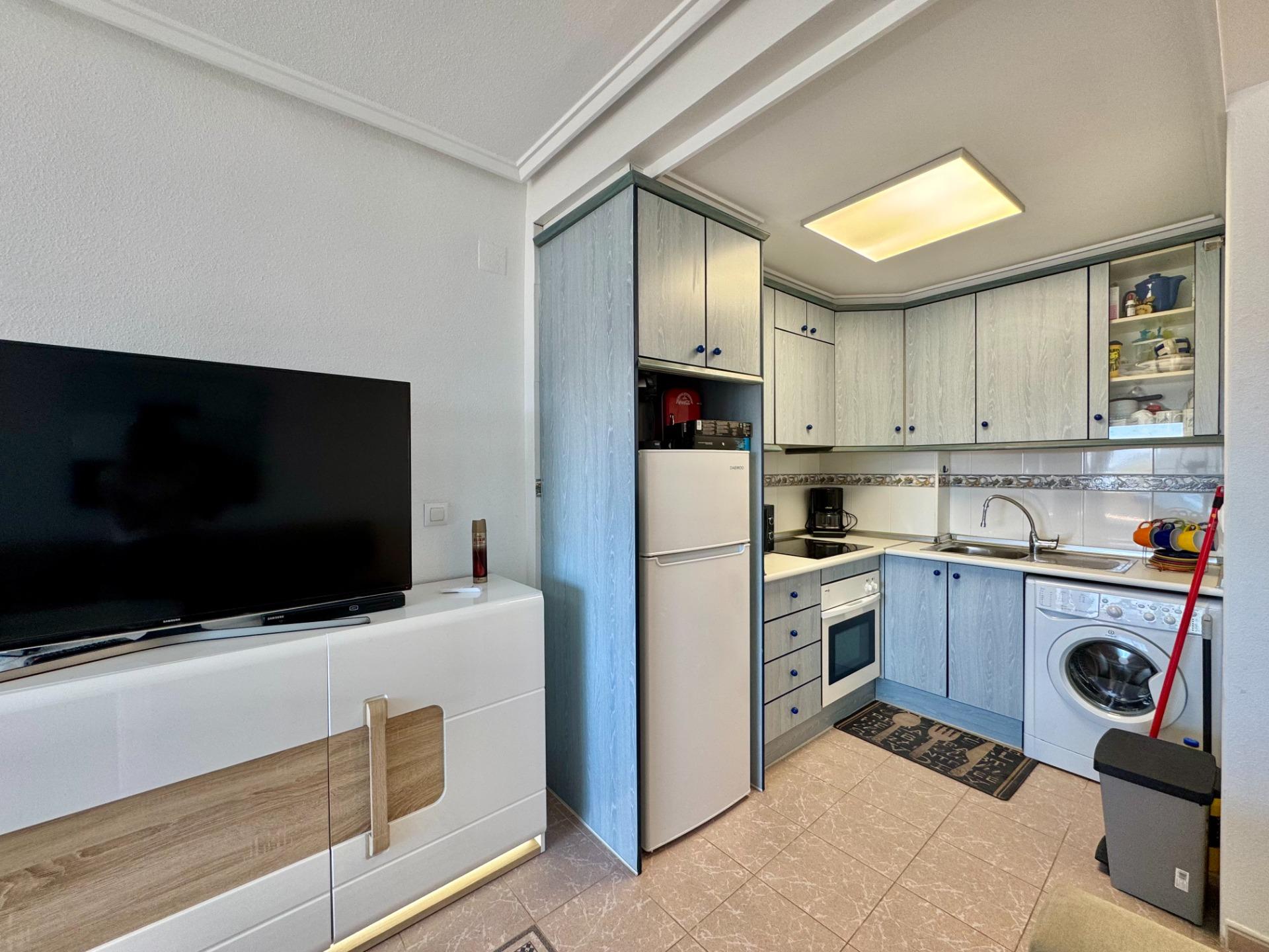 For sale - 2 Bedroom 1 Bathroom Apartment in La Mata - Gaspar Perrelló  - Alicante