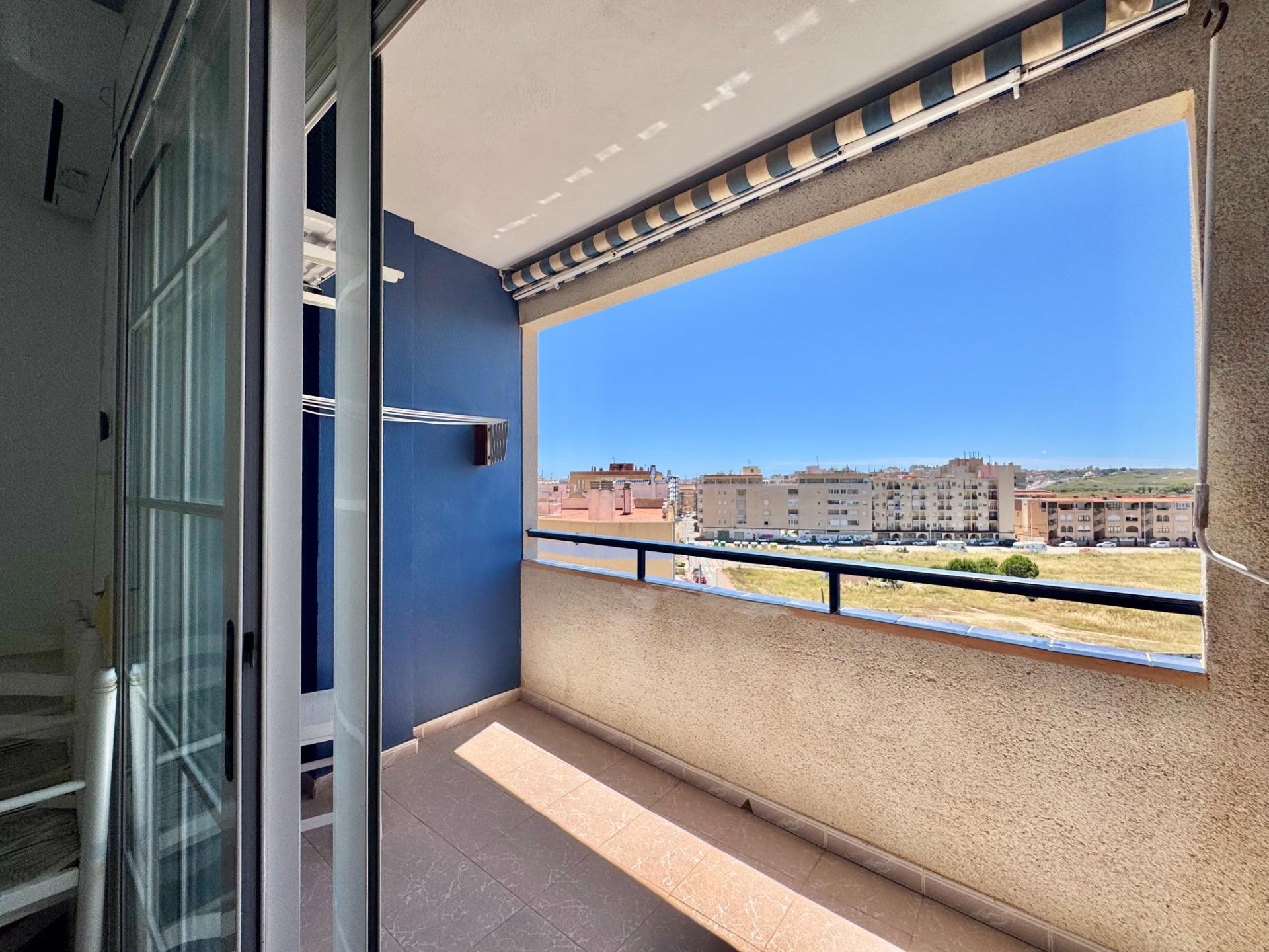For sale - 2 Bedroom 1 Bathroom Apartment in La Mata - Gaspar Perrelló  - Alicante