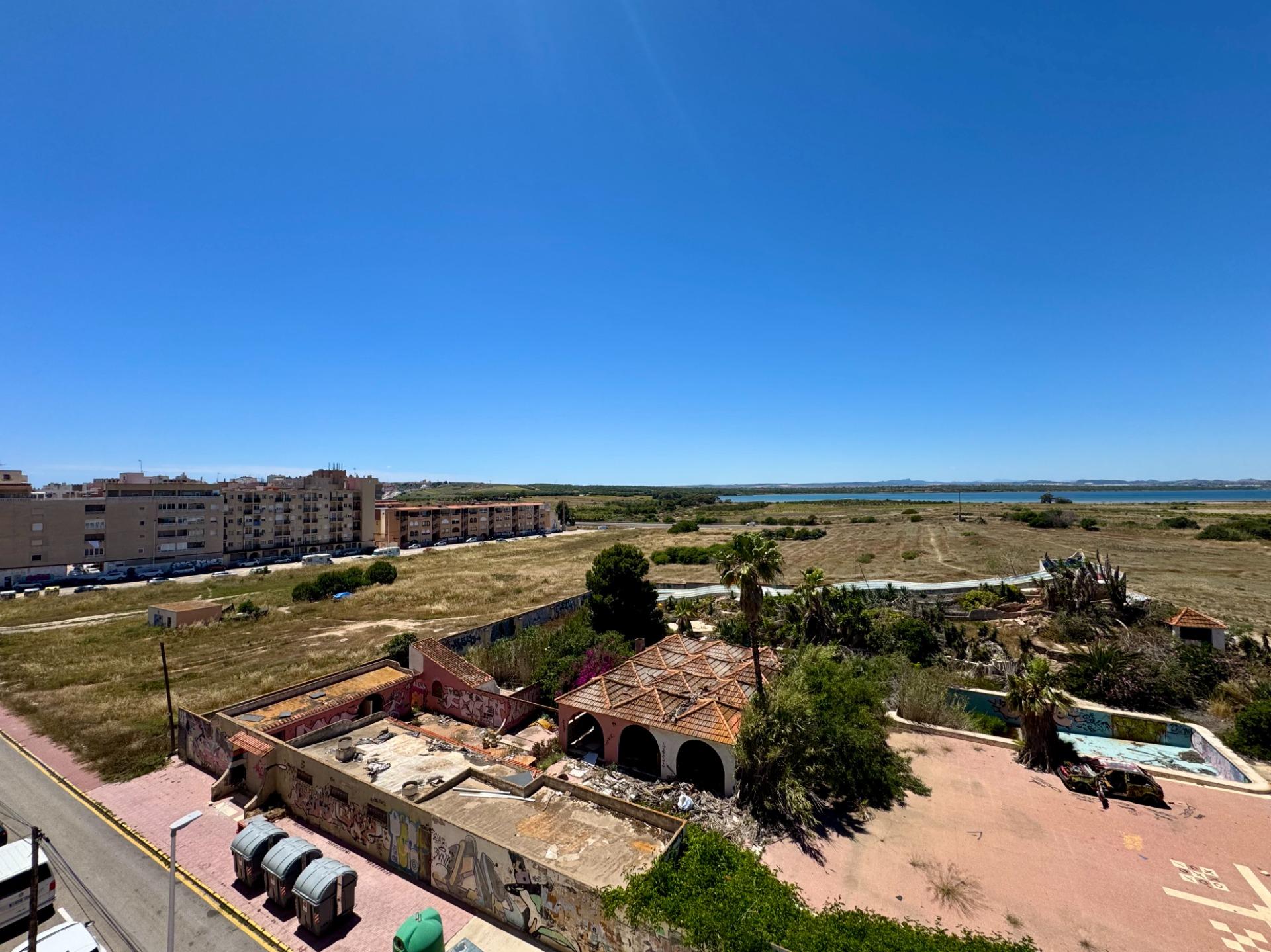 For sale - 2 Bedroom 1 Bathroom Apartment in La Mata - Gaspar Perrelló  - Alicante