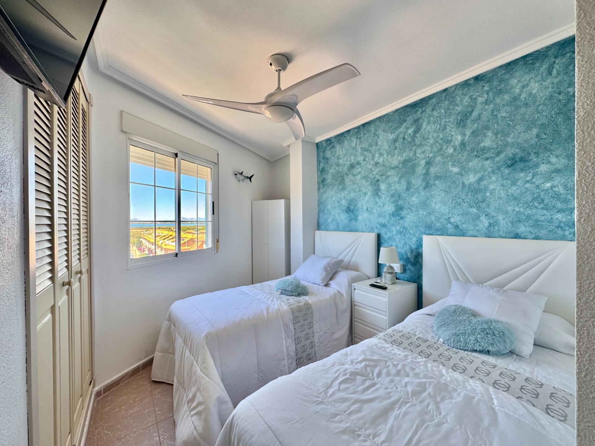 For sale - 2 Bedroom 1 Bathroom Apartment in La Mata - Gaspar Perrelló  - Alicante