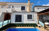 27-53-502-11-1043/78128, 4 Bedroom 3 Bathroom Semi Detached in La Zenia 