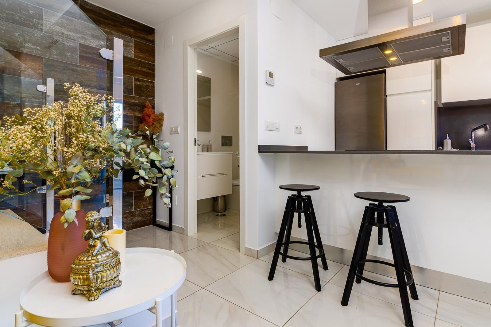 For sale - 3 Bedroom 3 Bathroom Town House in Villamartin - Orihuela Costa  - Alicante