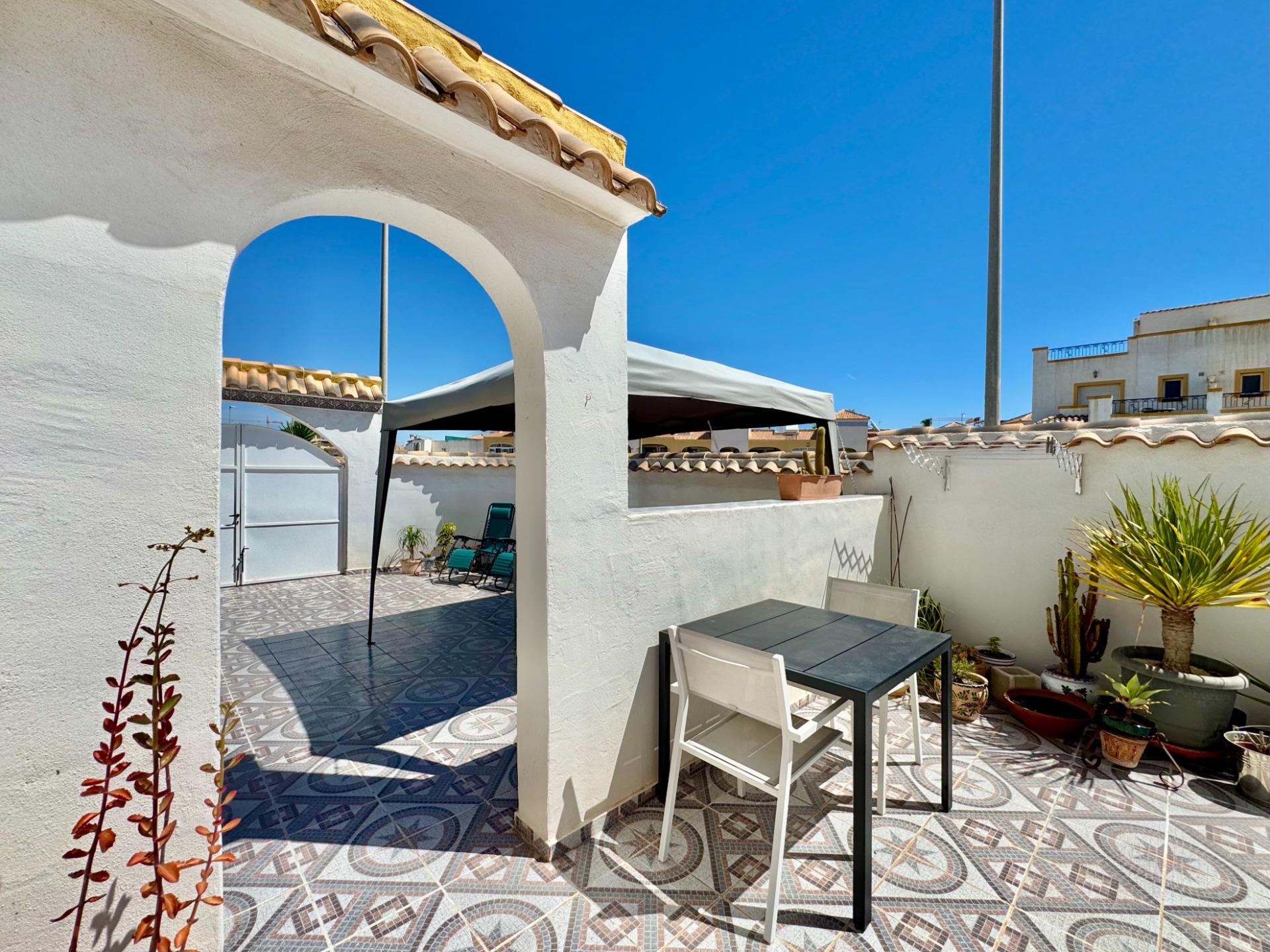 For sale - 3 Bedroom 2 Bathroom Town House in Los Altos  - Los Altos  - Alicante