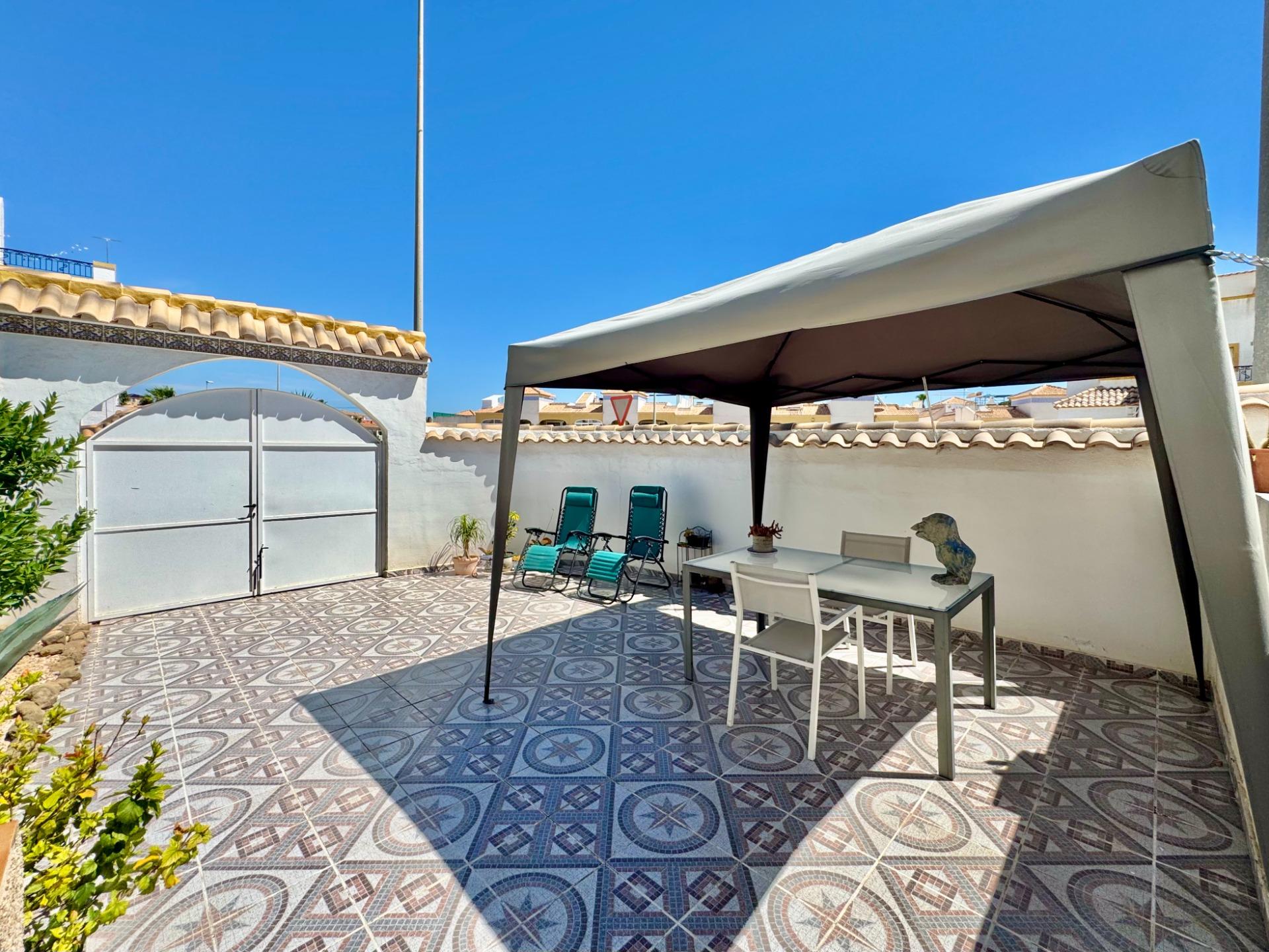 For sale - 3 Bedroom 2 Bathroom Town House in Los Altos  - Los Altos  - Alicante
