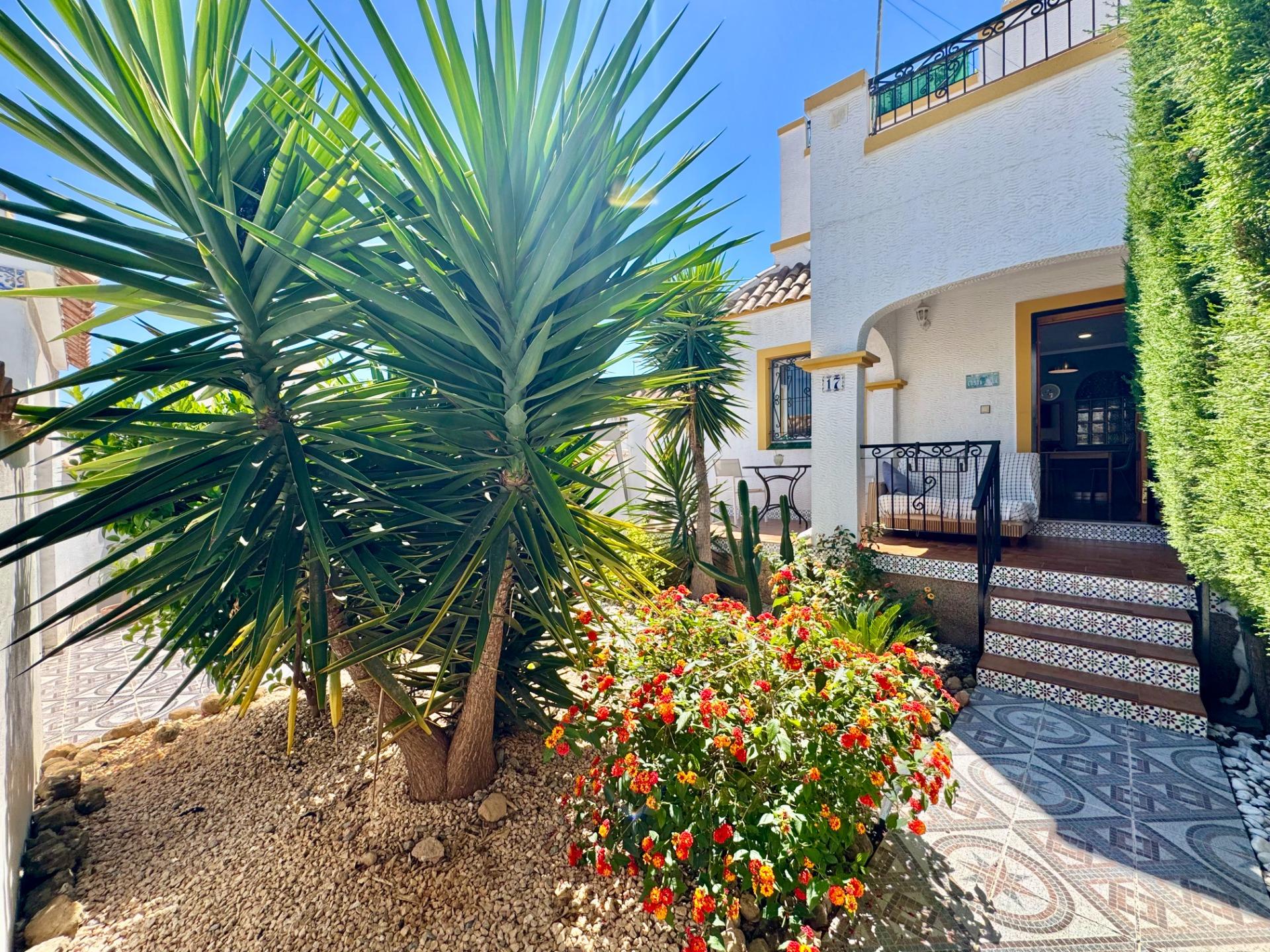 For sale - 3 Bedroom 2 Bathroom Town House in Los Altos  - Los Altos  - Alicante