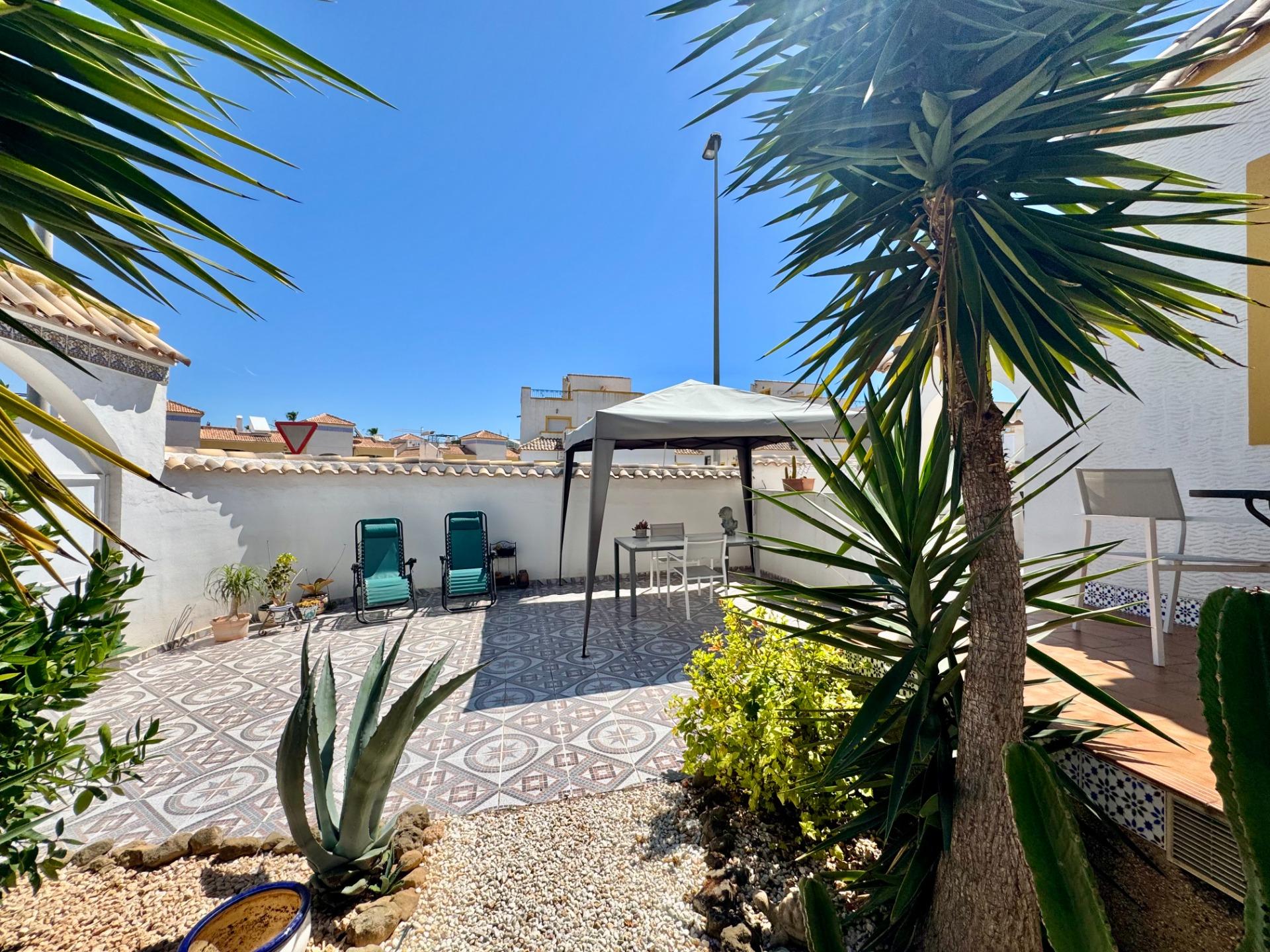 For sale - 3 Bedroom 2 Bathroom Town House in Los Altos  - Los Altos  - Alicante