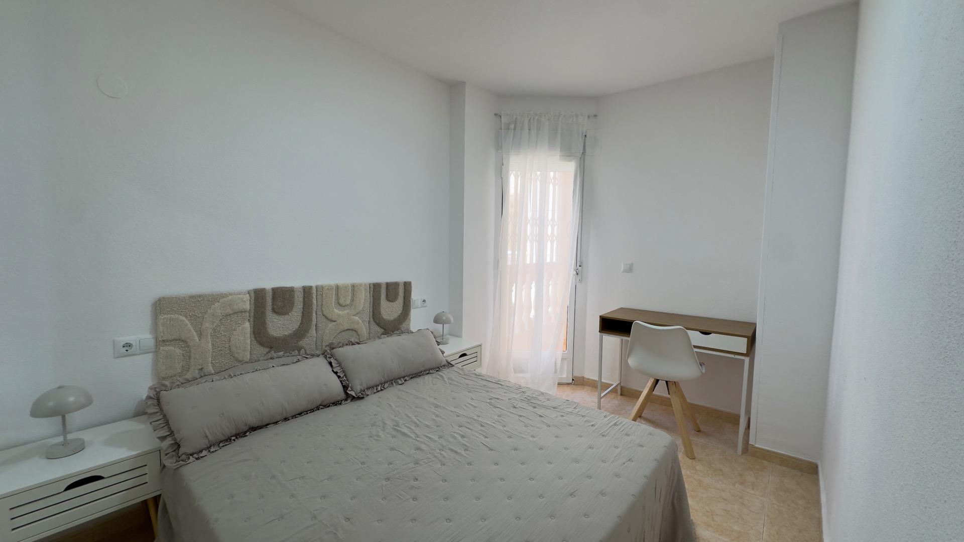 For sale - 2 Bedroom 1 Bathroom Apartment in Torrevieja - Centro  - Alicante