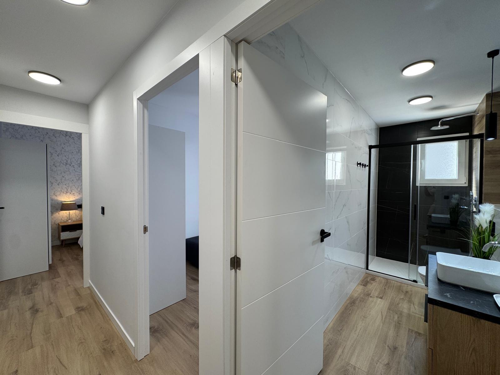 For sale - 3 Bedroom 1 Bathroom Apartment in Torrevieja - Playa Del Cura  - Alicante
