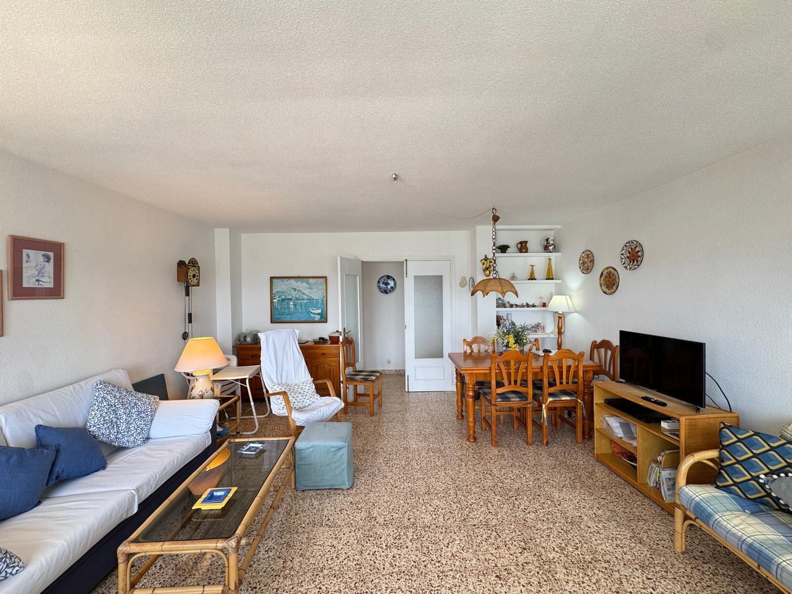 For sale - 3 Bedroom 2 Bathroom Apartment in Torrevieja - Playa Del Cura  - Alicante