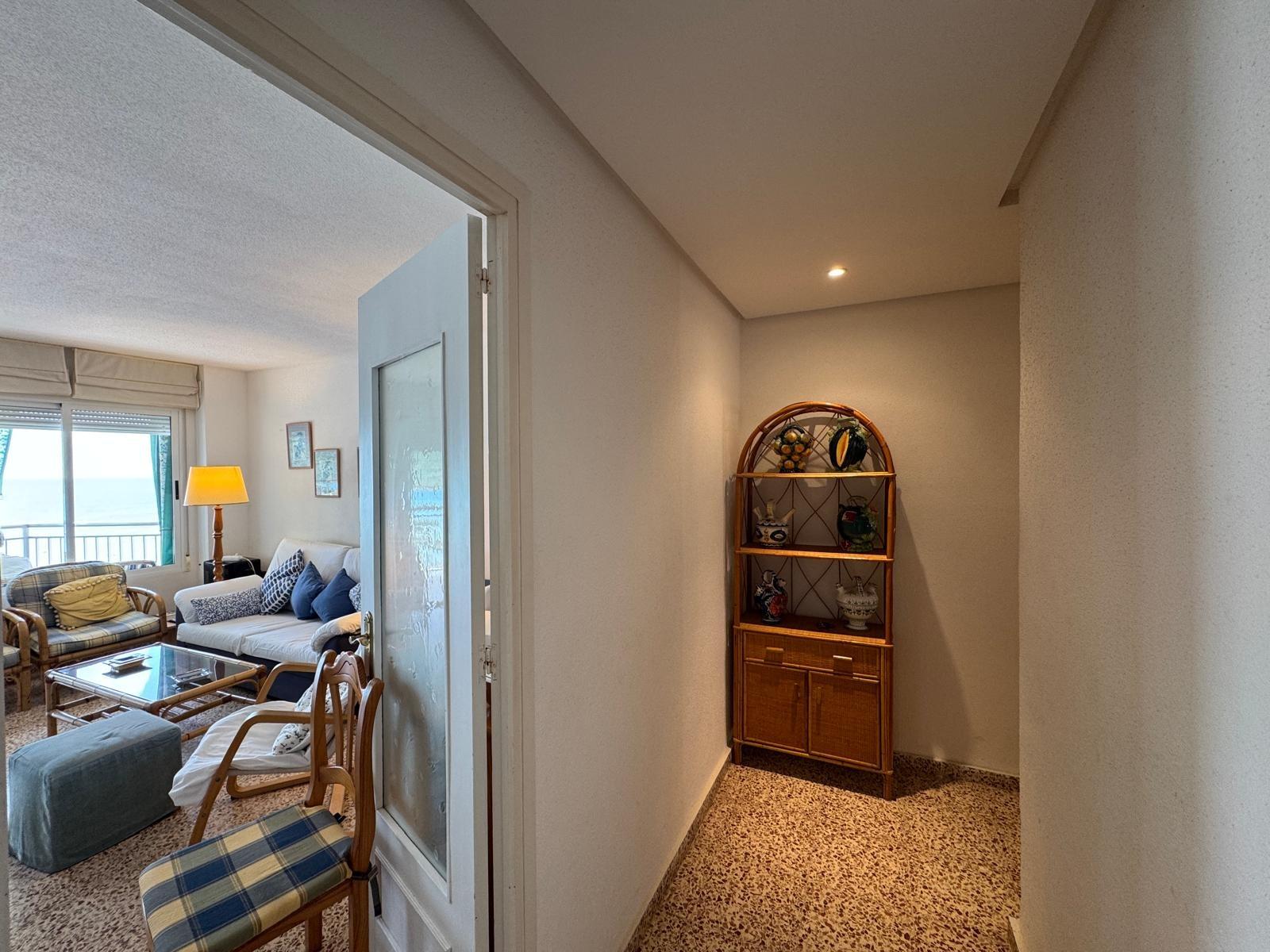 For sale - 3 Bedroom 2 Bathroom Apartment in Torrevieja - Playa Del Cura  - Alicante