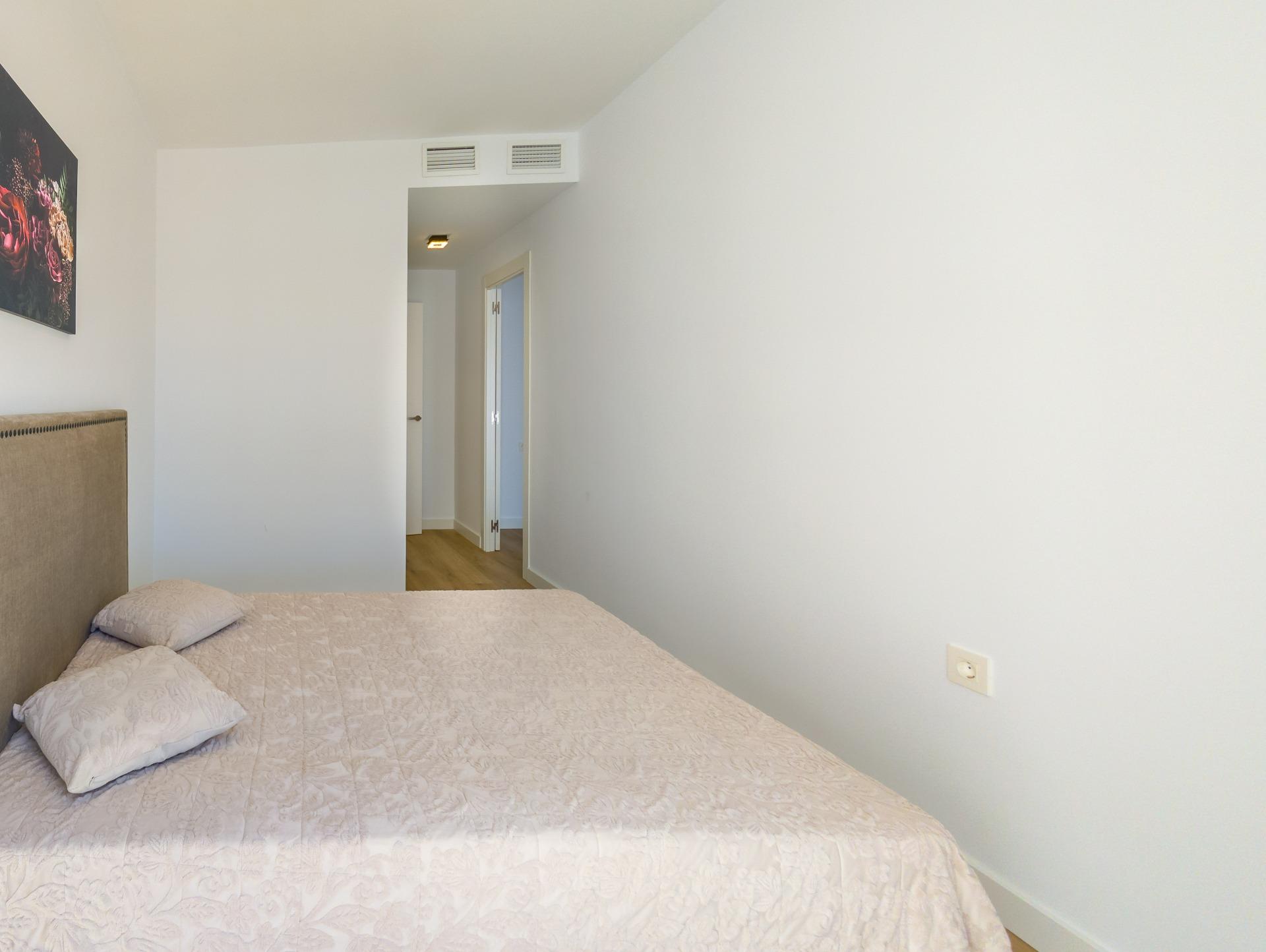 For sale - 3 Bedroom 2 Bathroom Apartment in Torrevieja - Playa Del Cura  - Alicante
