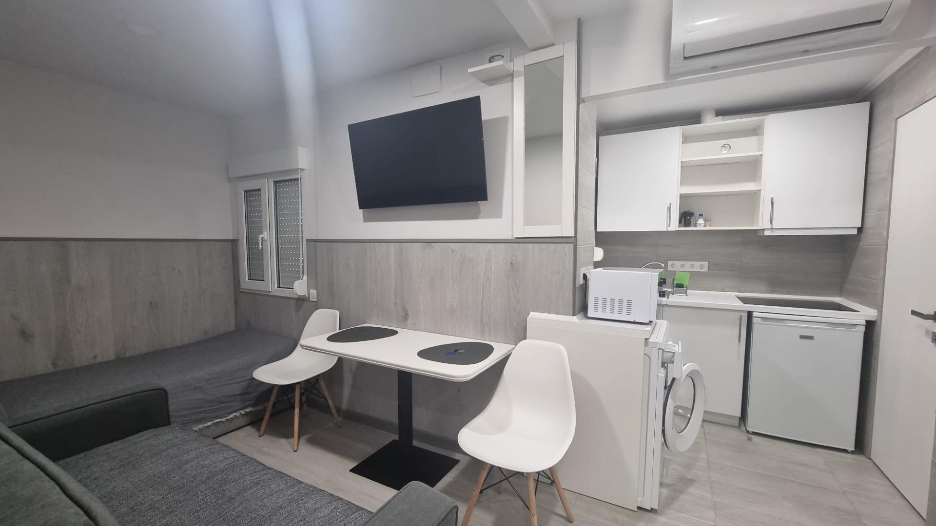 For sale - 3 Bedroom 3 Bathroom Apartment in Torrevieja - Centro  - Alicante