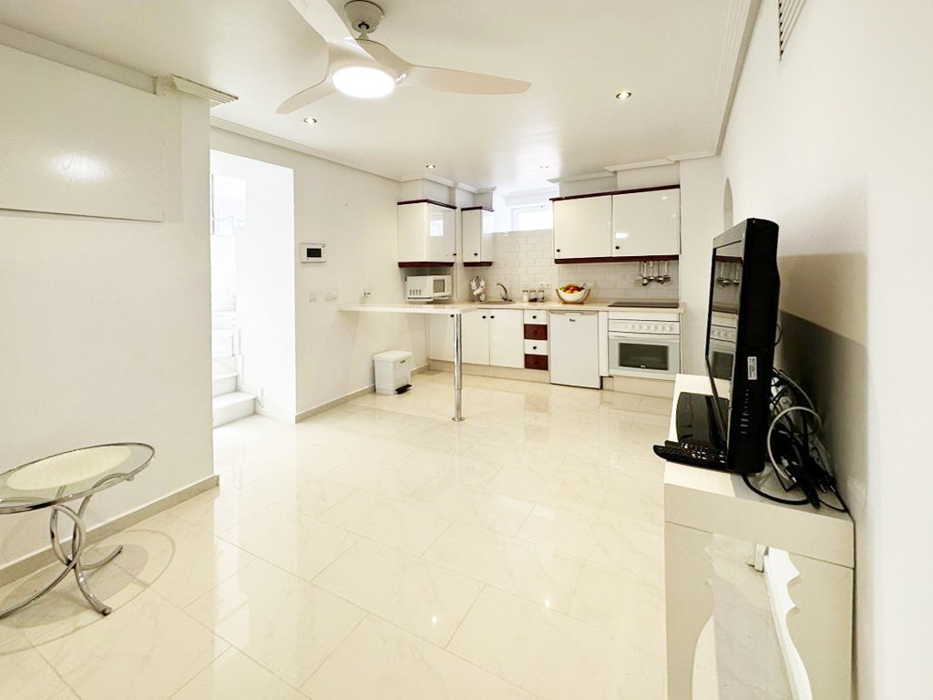 For sale - 4 Bedroom 4 Bathroom Villa in San Miguel de Salinas - Inland  - Alicante